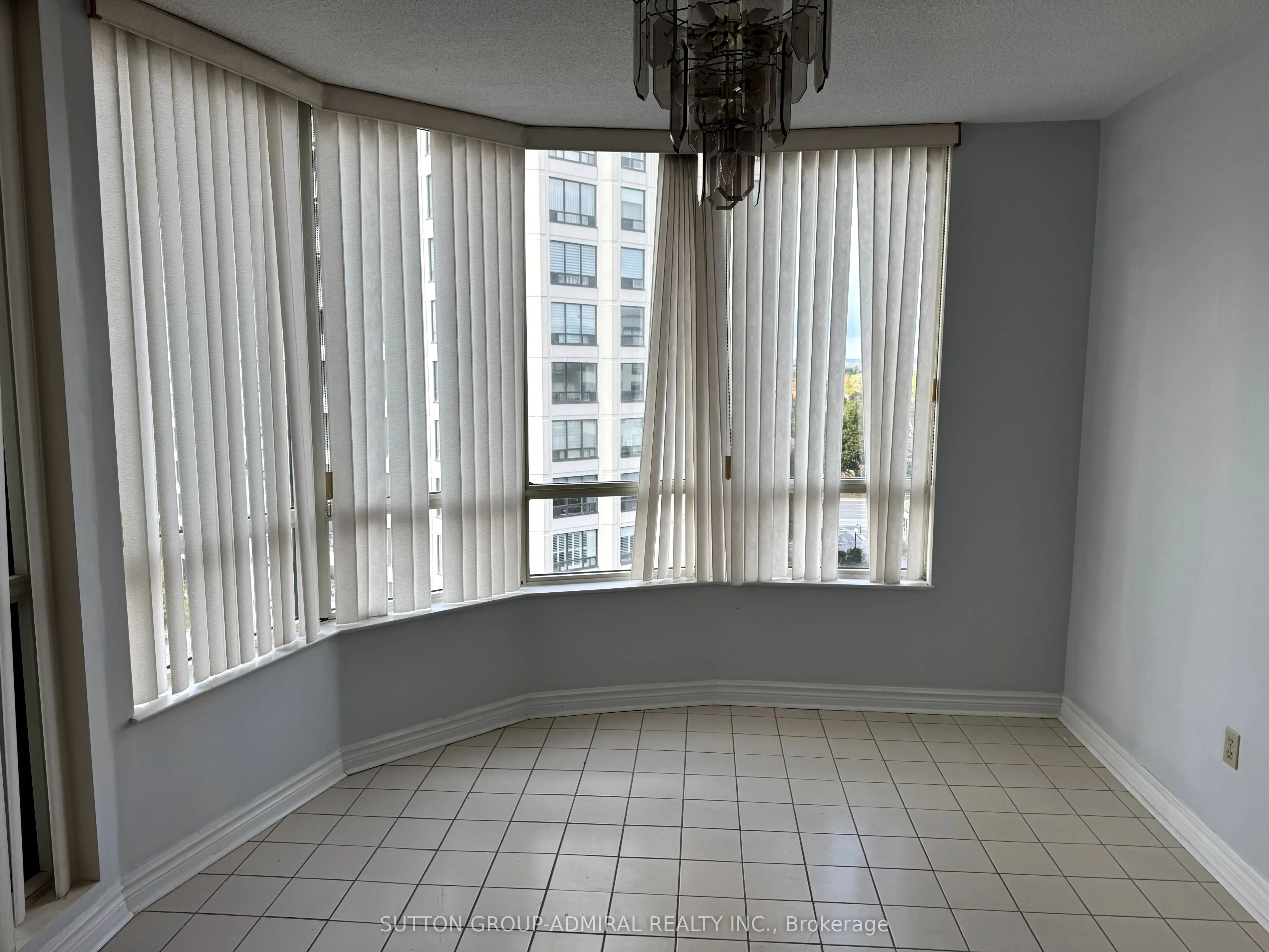 333 Clark Avenue W, #711