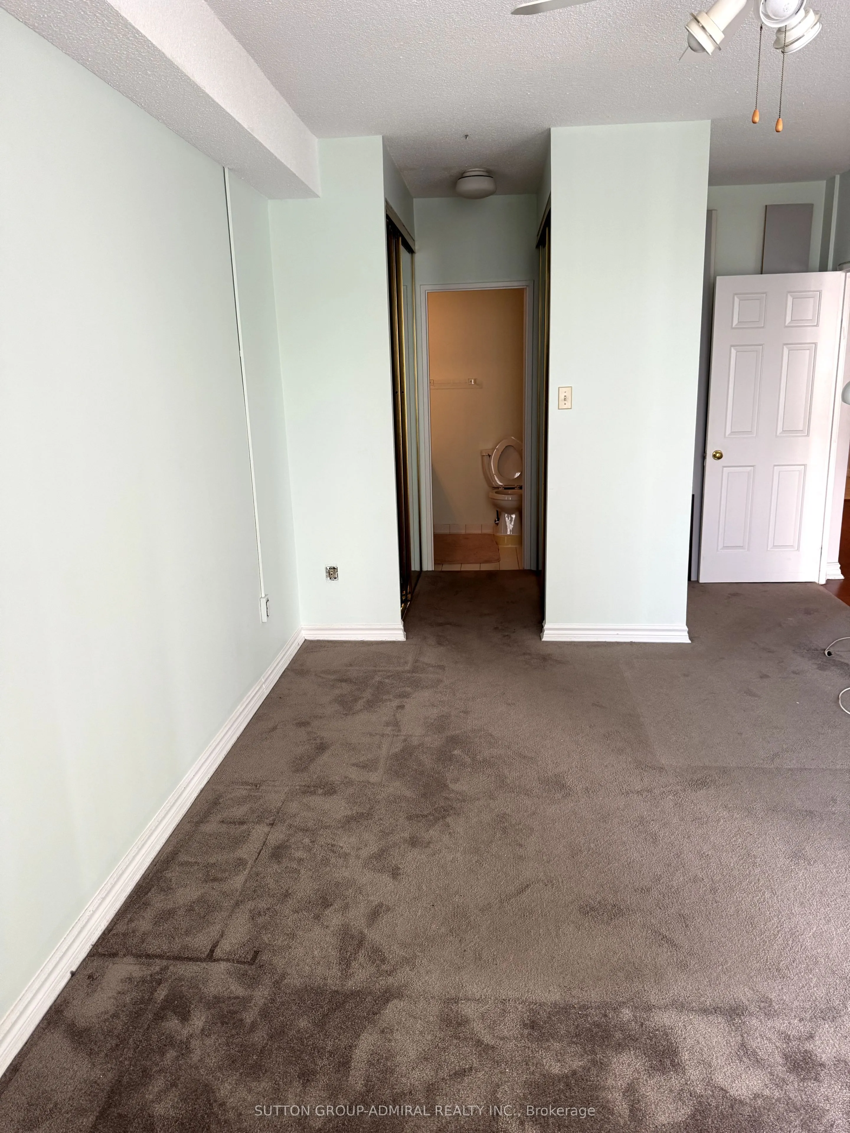 333 Clark Avenue W, #711