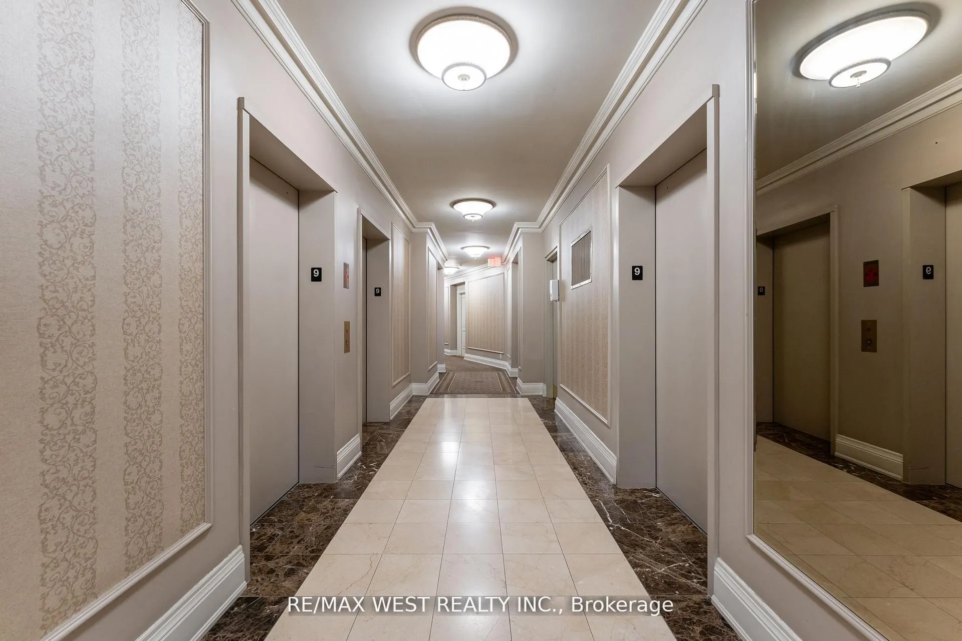 9225 Jane Street, #916