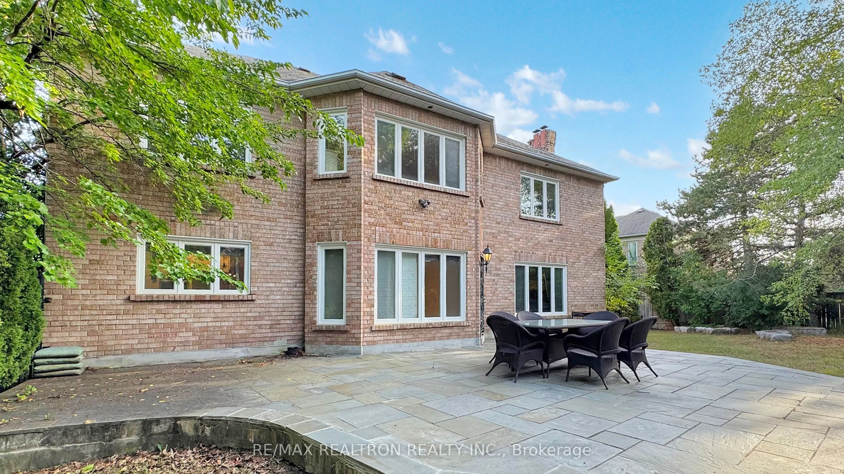 61 Glenayr Road