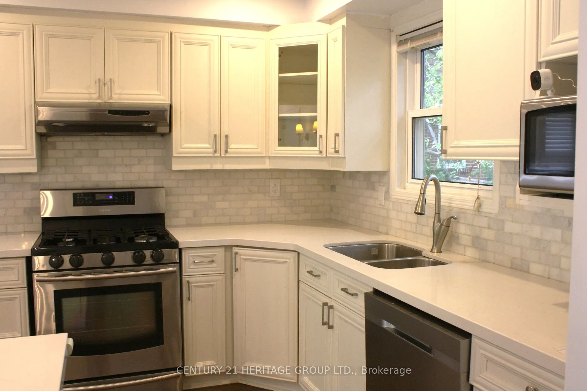 42 Jerman Street, #4