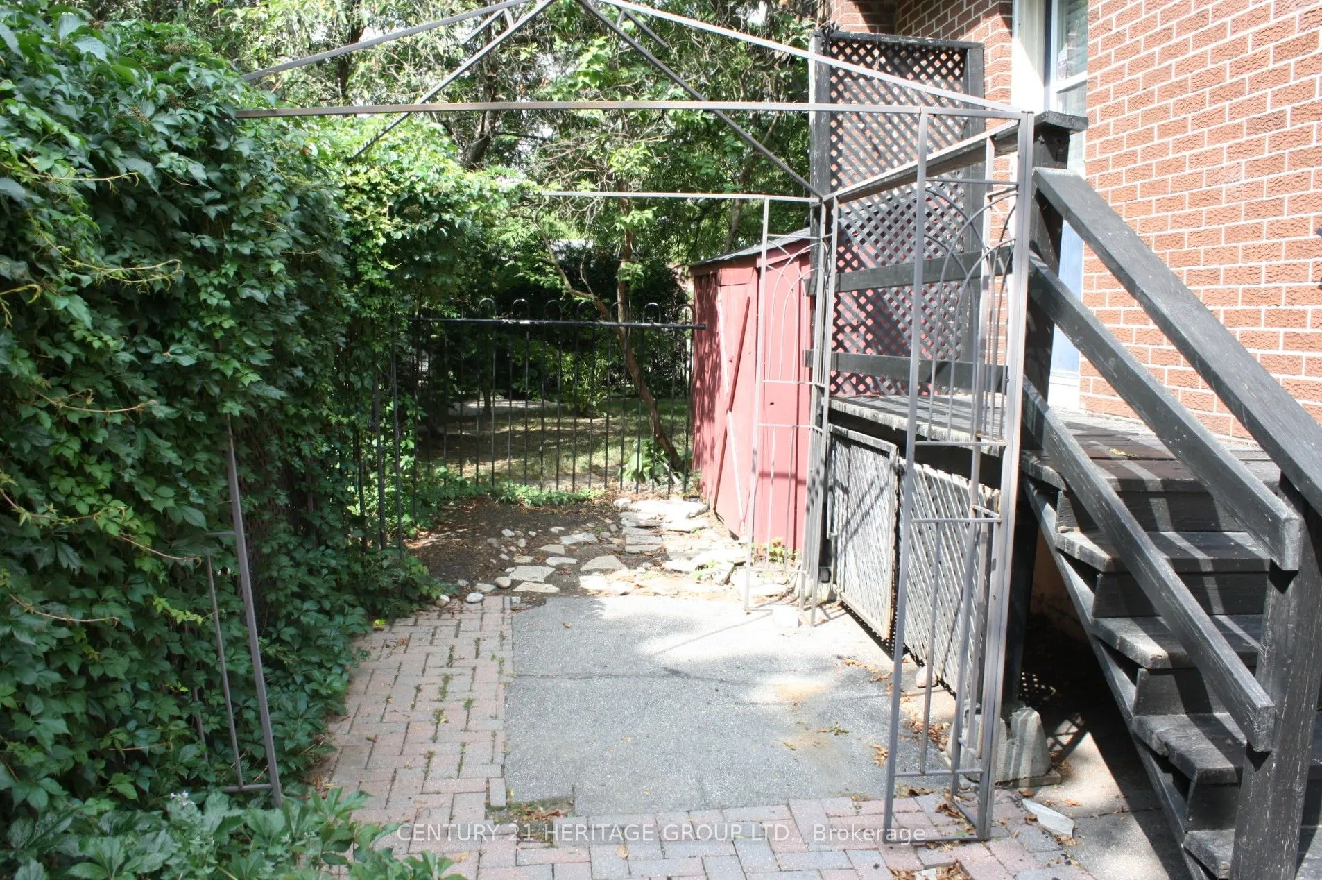 42 Jerman Street, #4