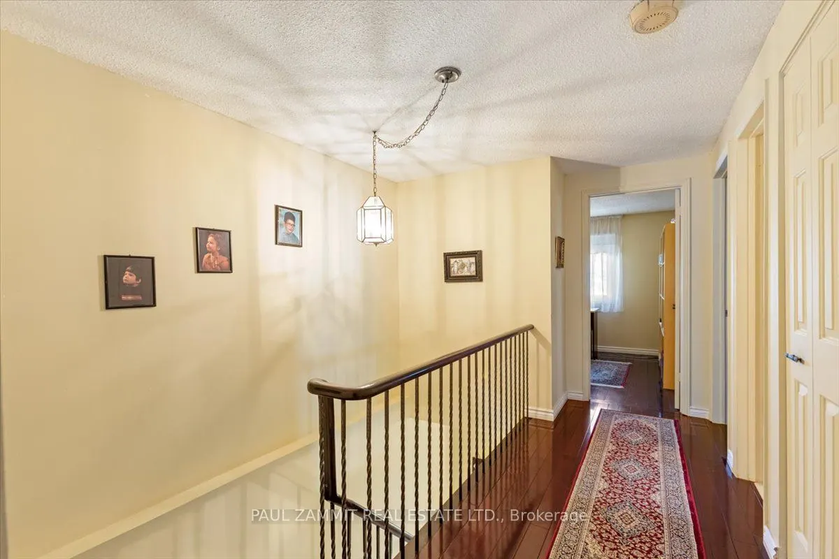 11 Tamarack Drive