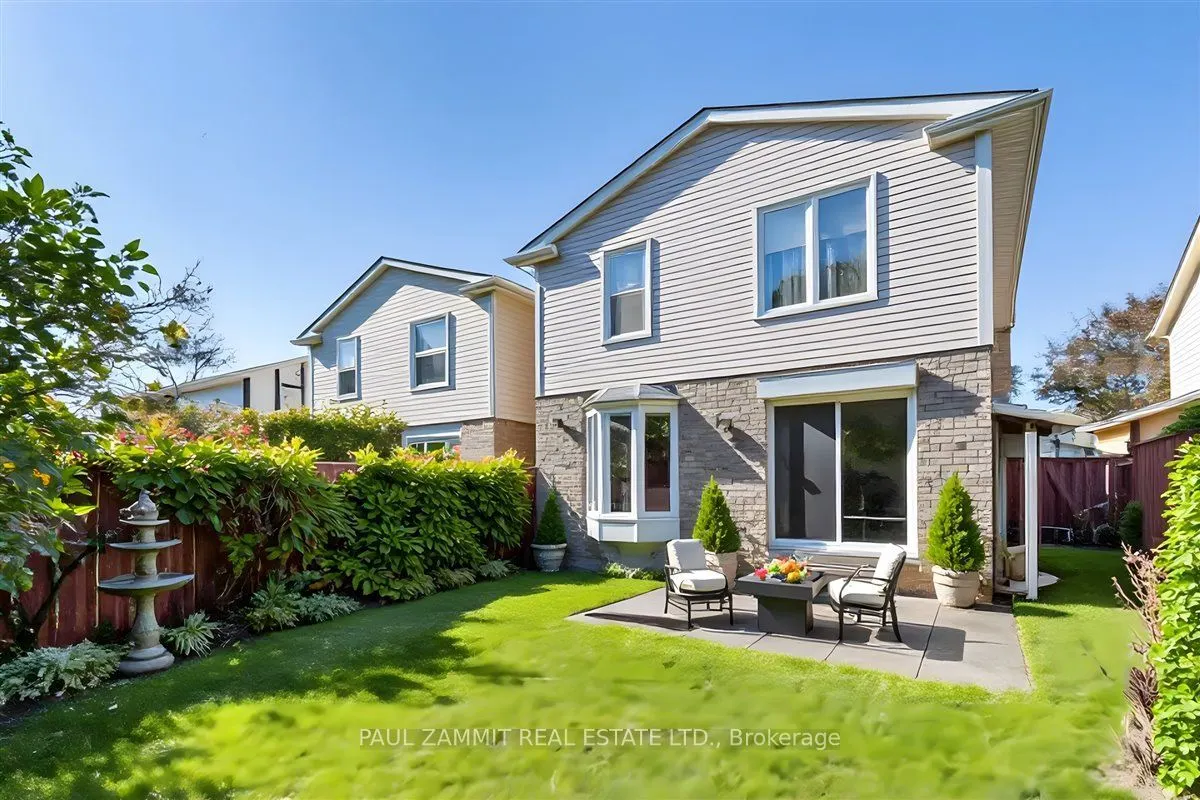 11 Tamarack Drive