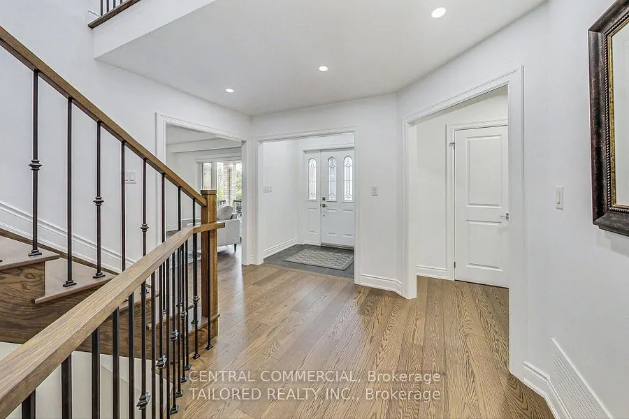 35 Mackay Avenue