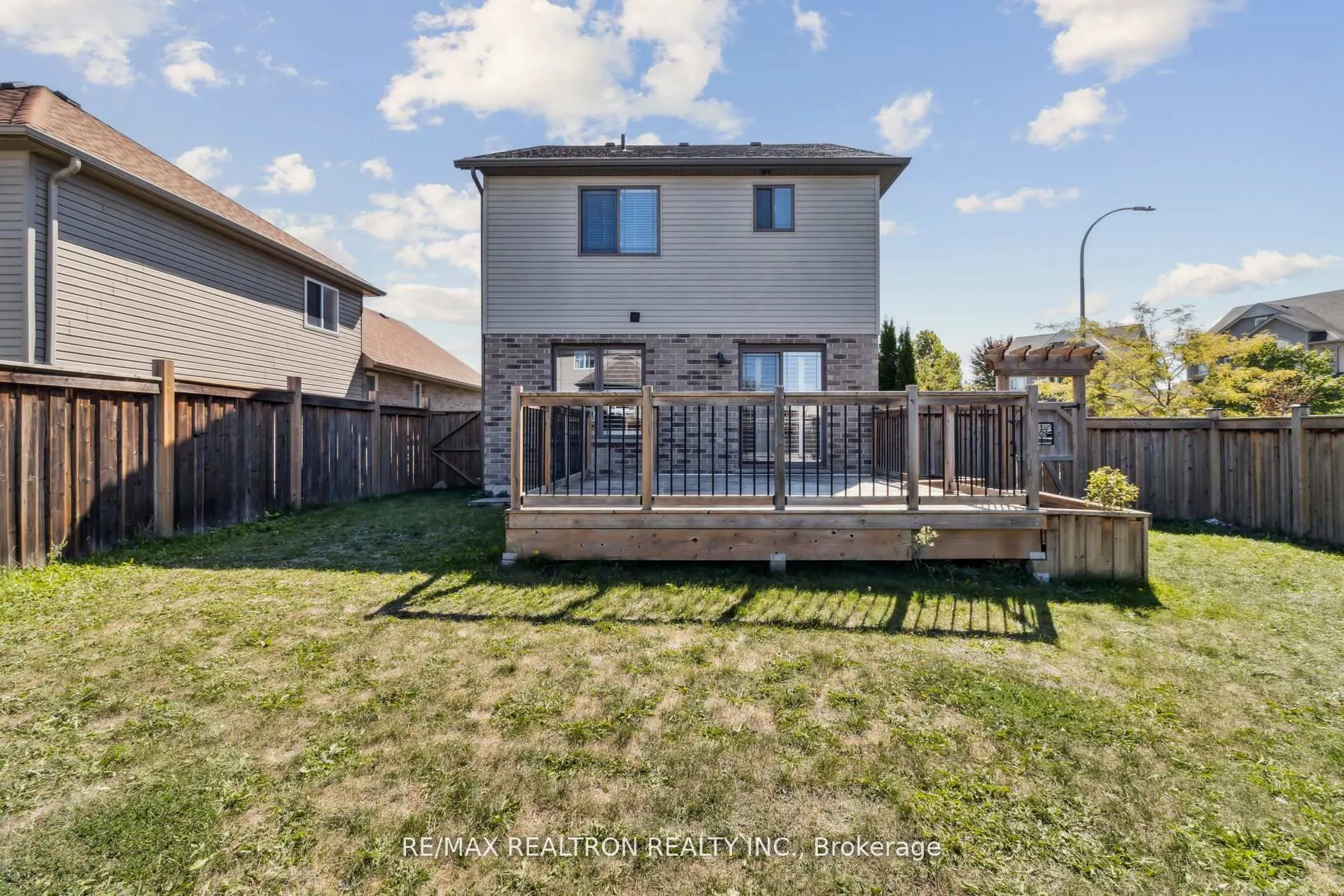 45 Irwin Crescent