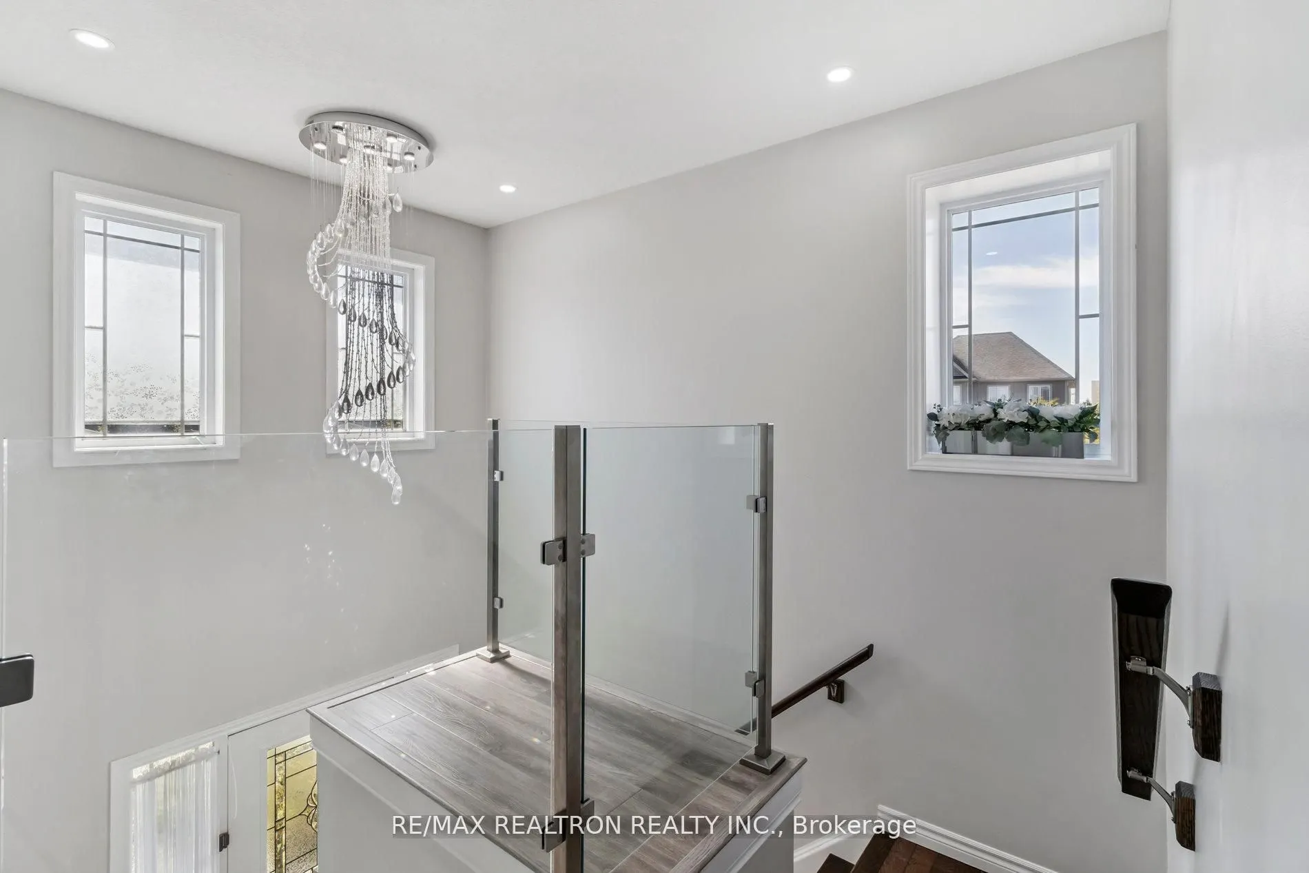45 Irwin Crescent