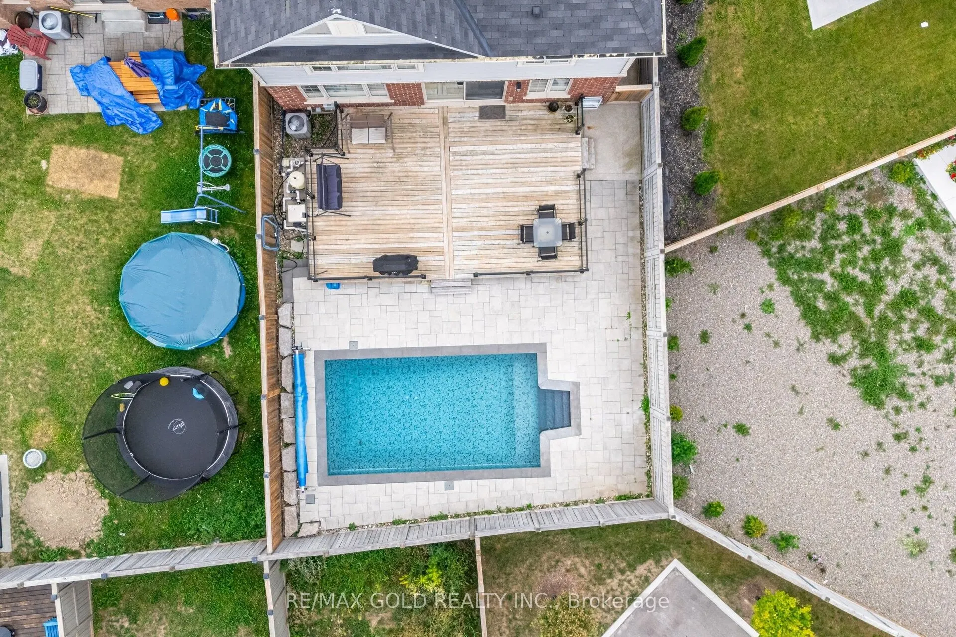 10 Donnan Drive W