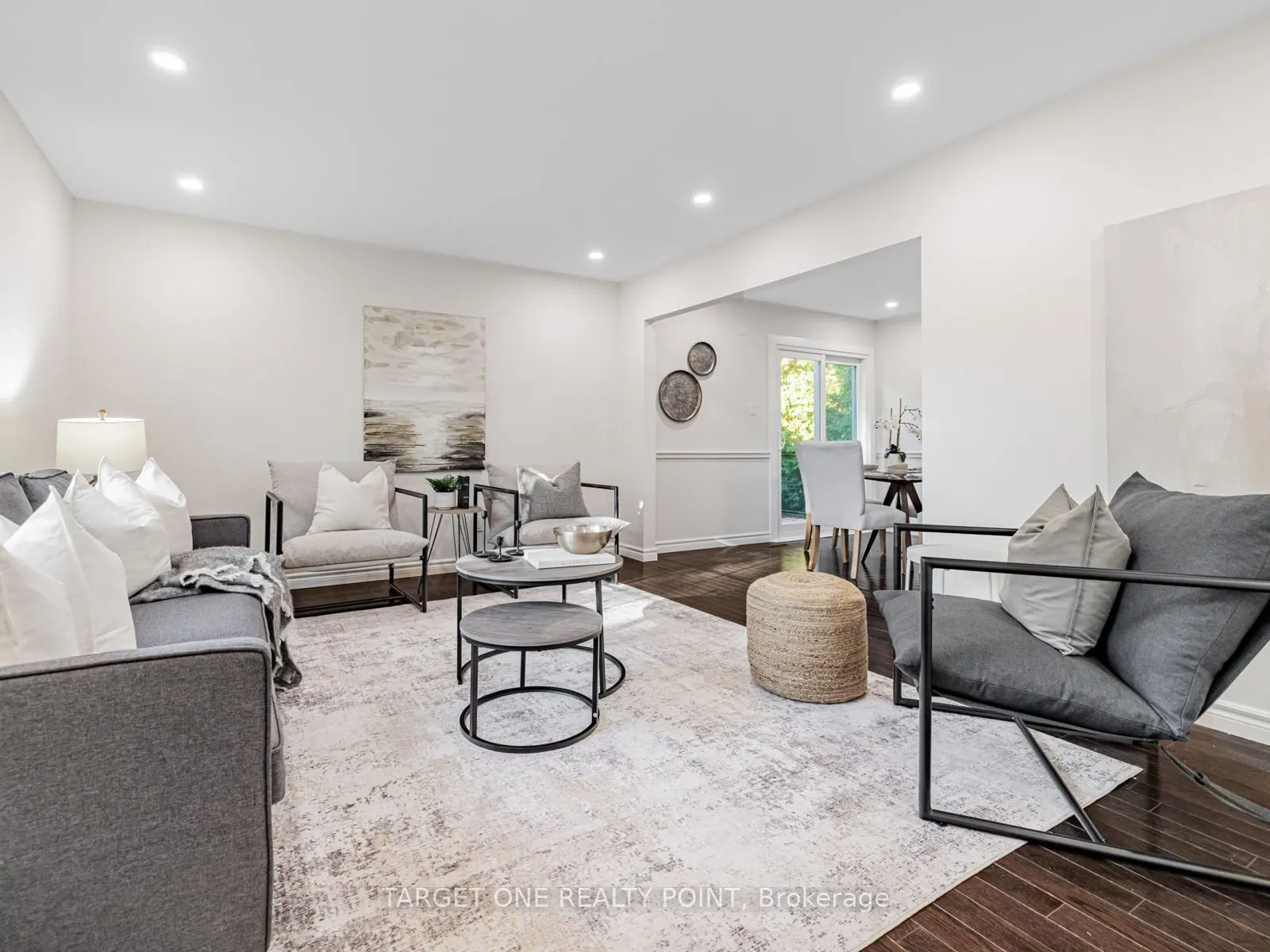 93 Mayvern Crescent