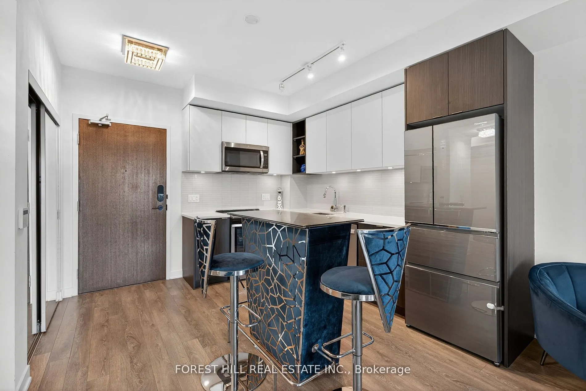 100 Eagle Rock Way, #831