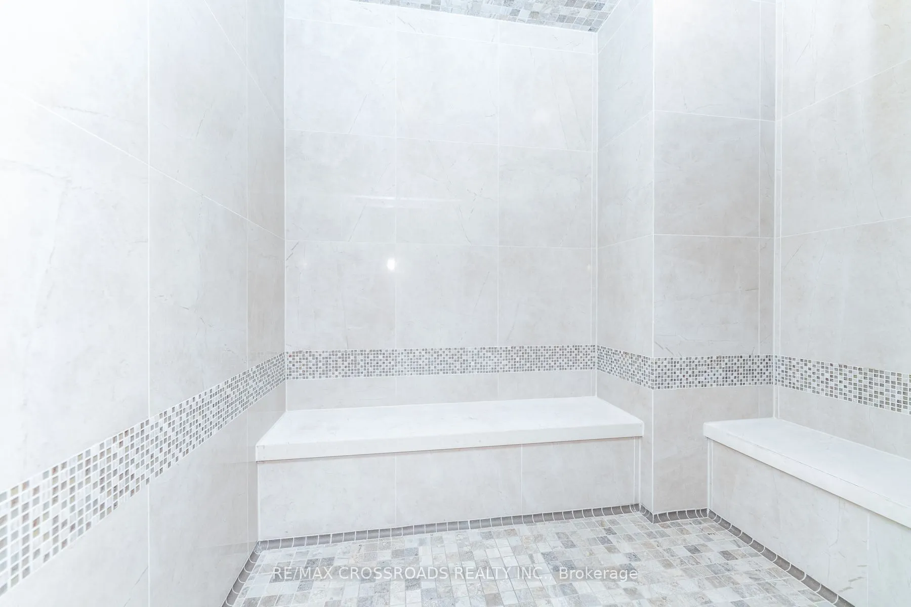 9255 Jane Street, #410