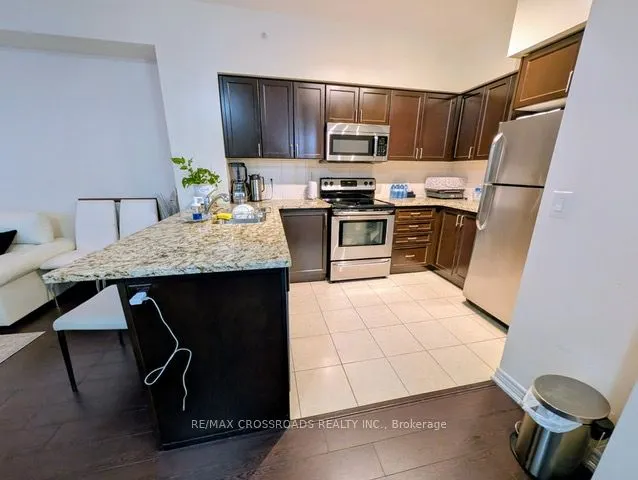 9255 Jane Street, #410