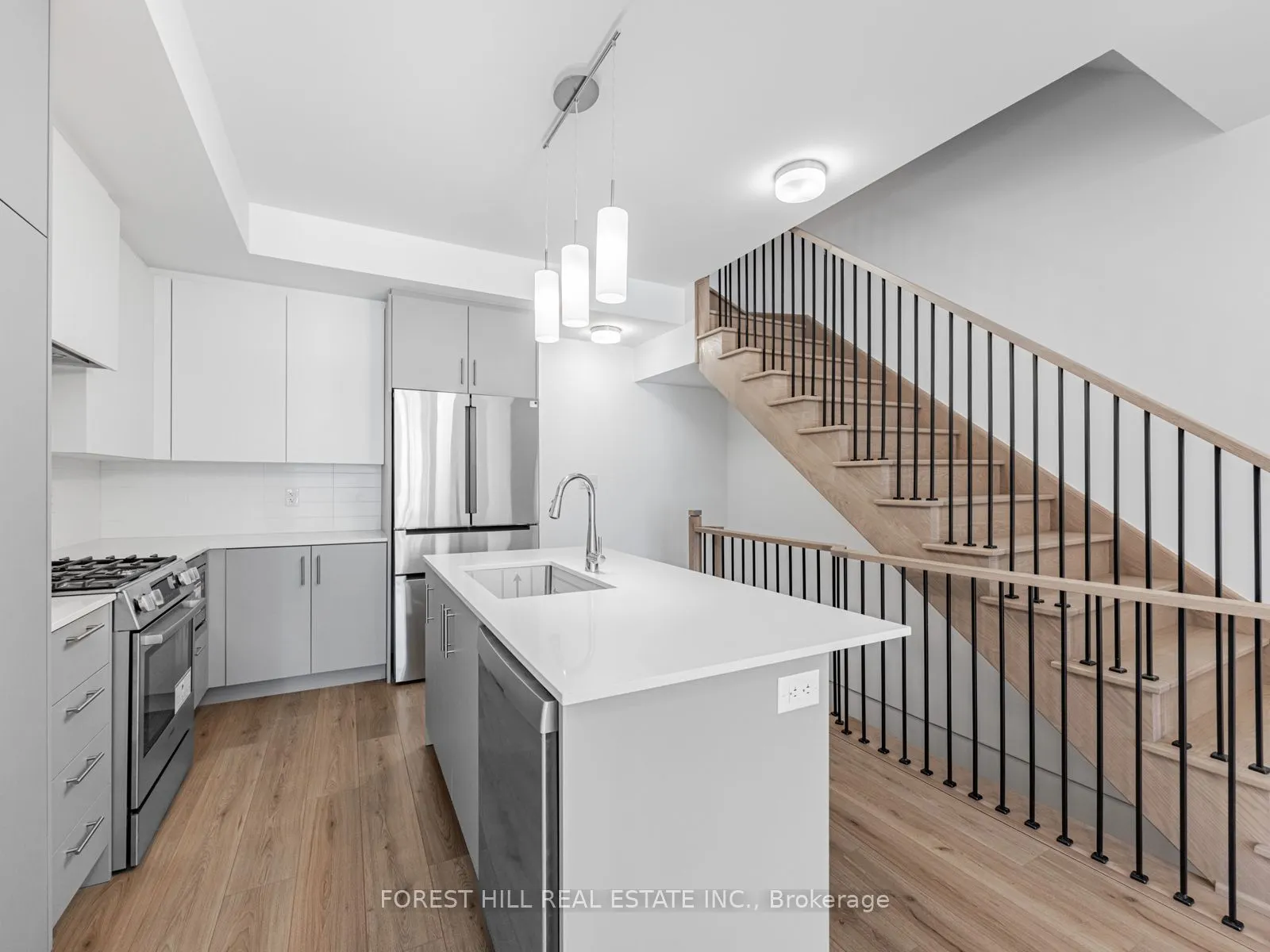 52 Burleigh Mews