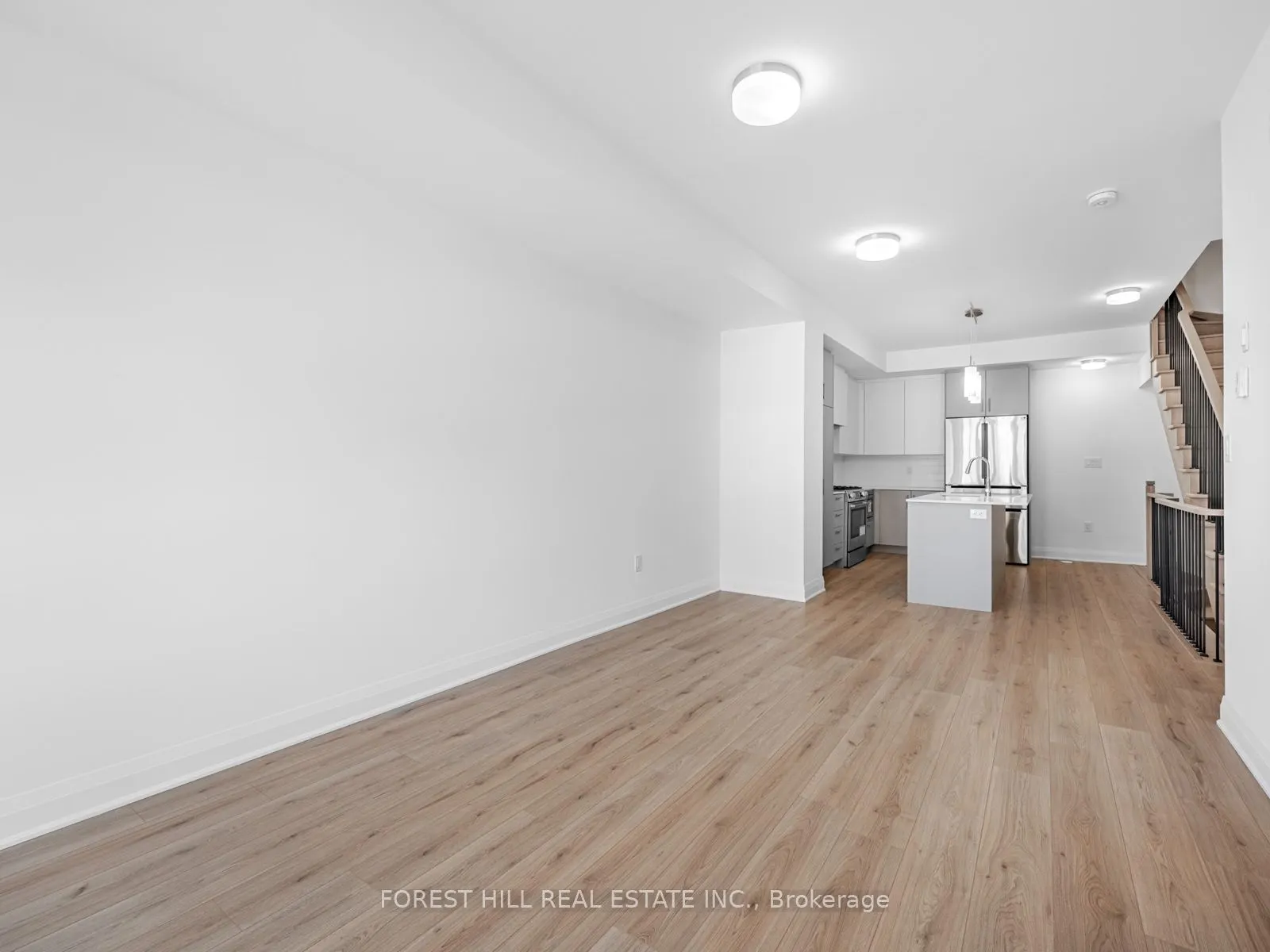 52 Burleigh Mews