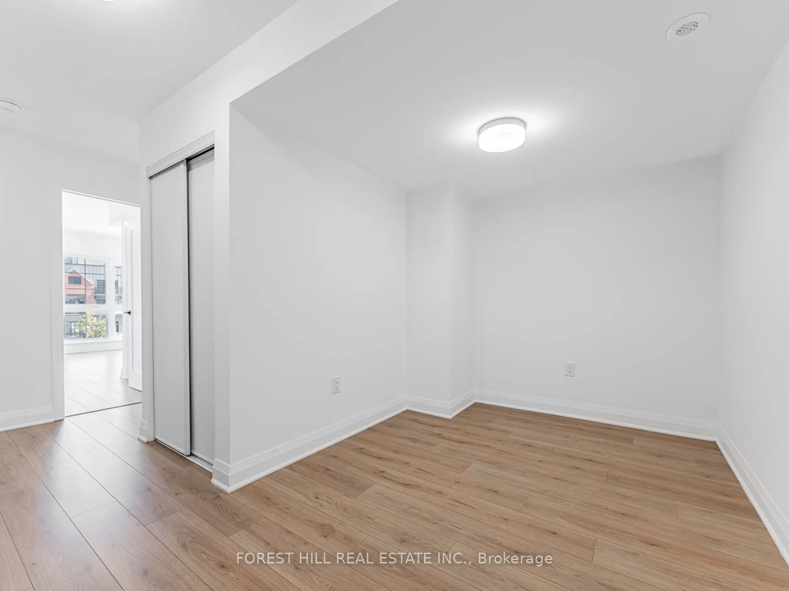 52 Burleigh Mews