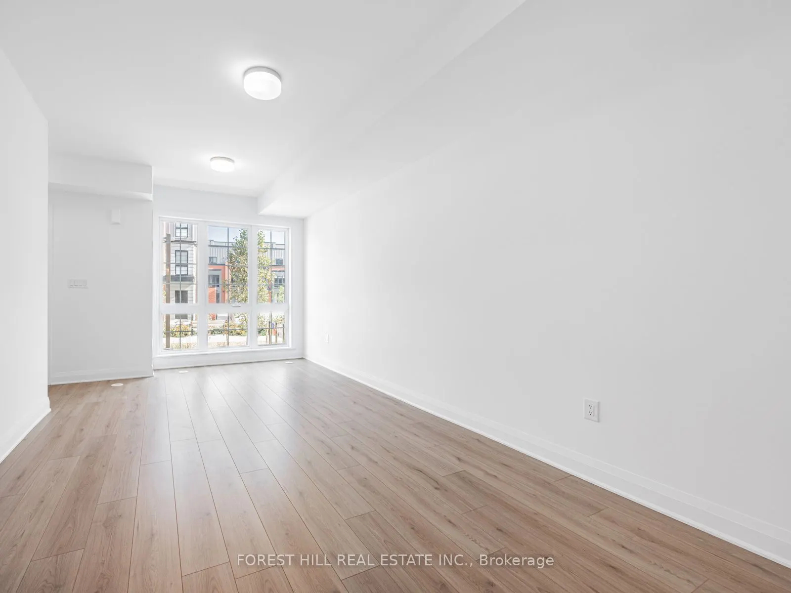 52 Burleigh Mews