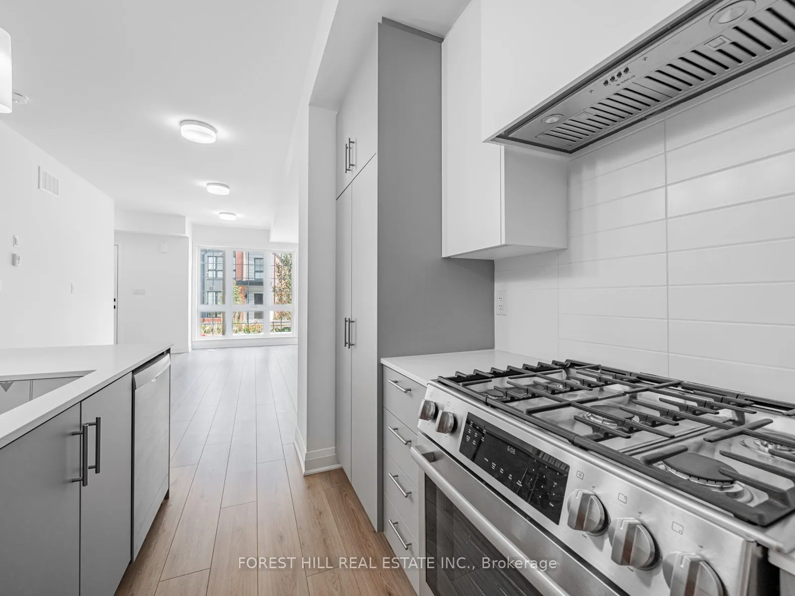 52 Burleigh Mews