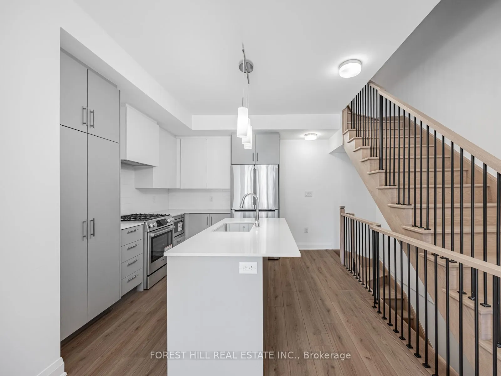 52 Burleigh Mews
