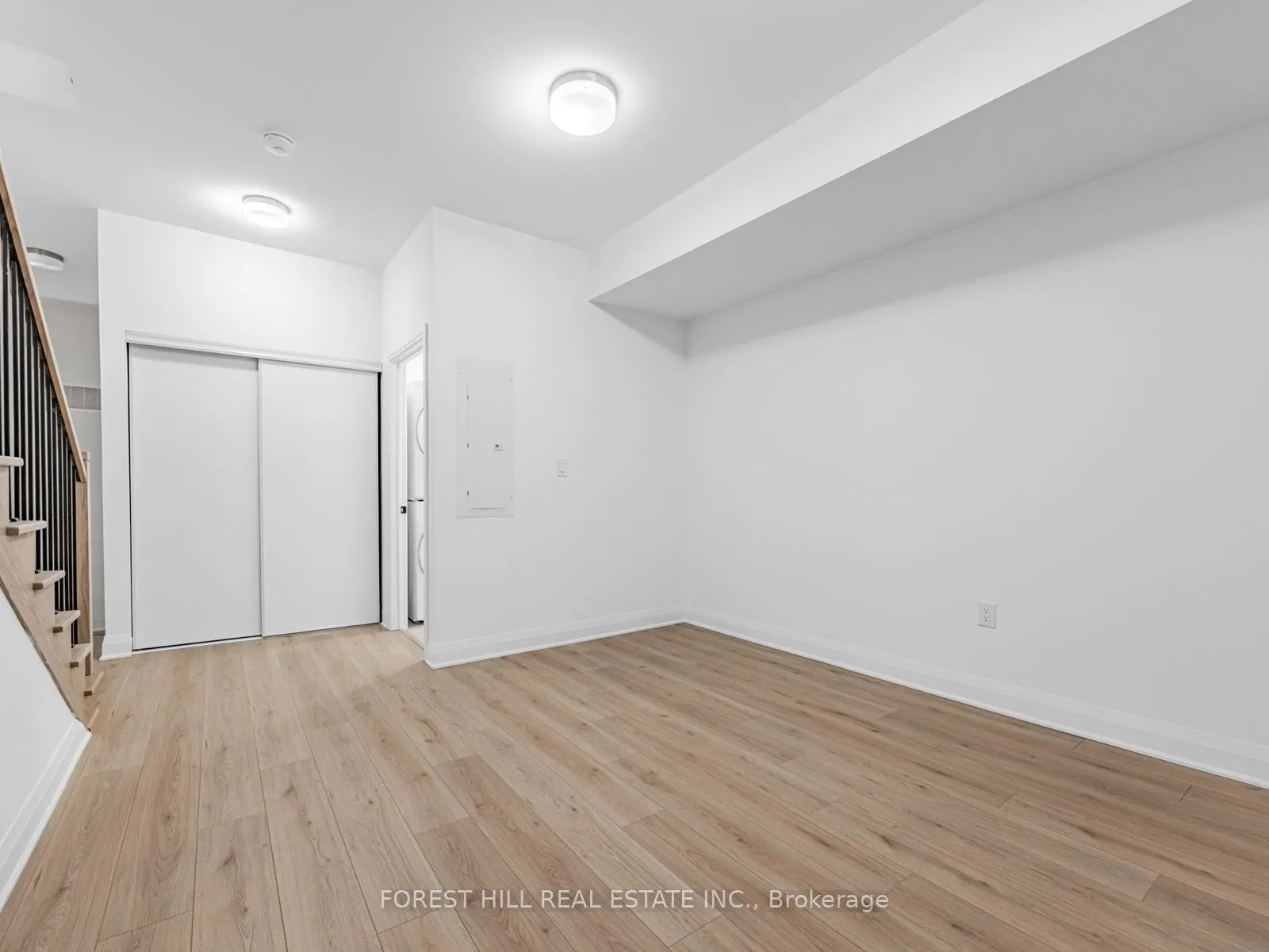 52 Burleigh Mews