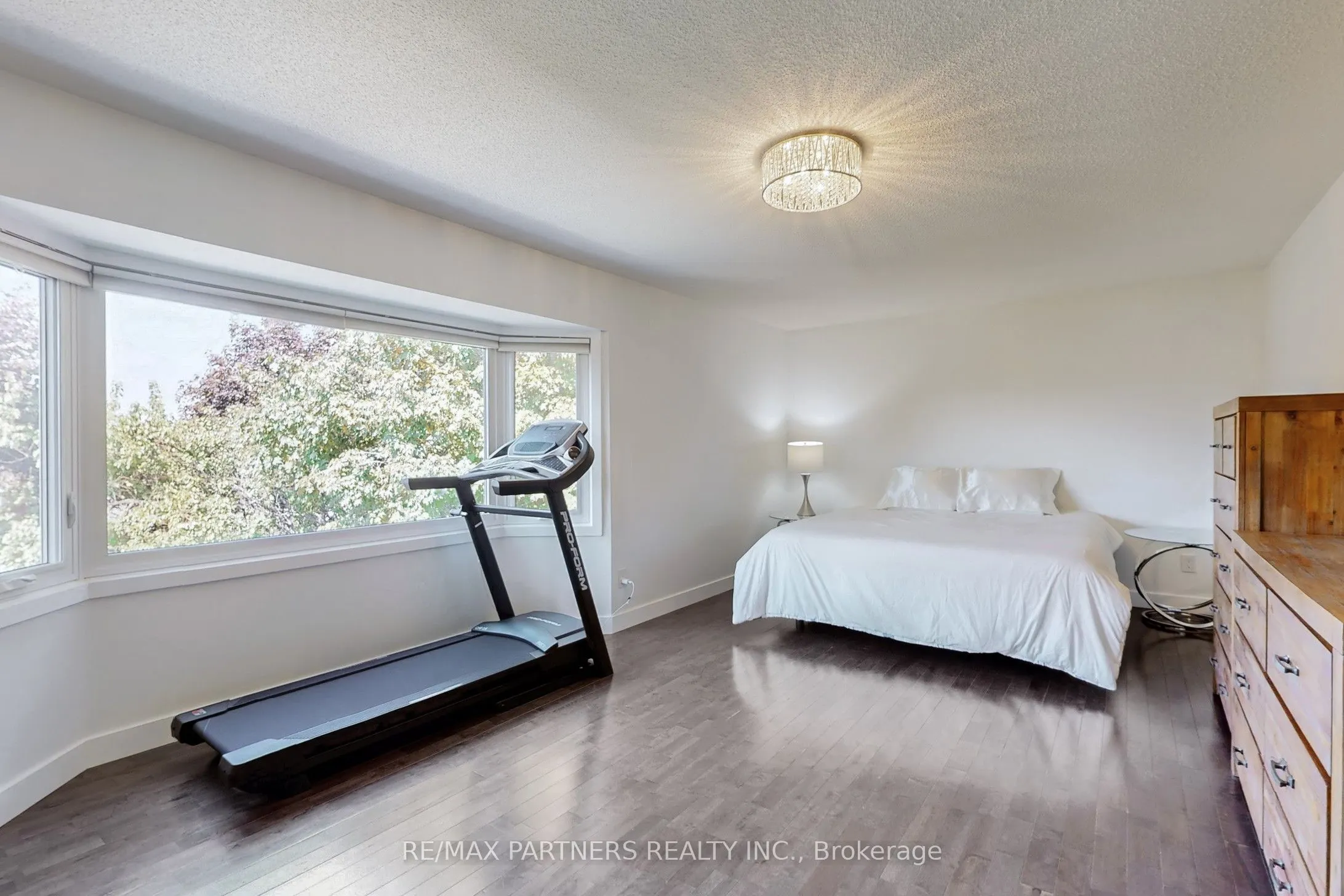 26 Sandfield Drive