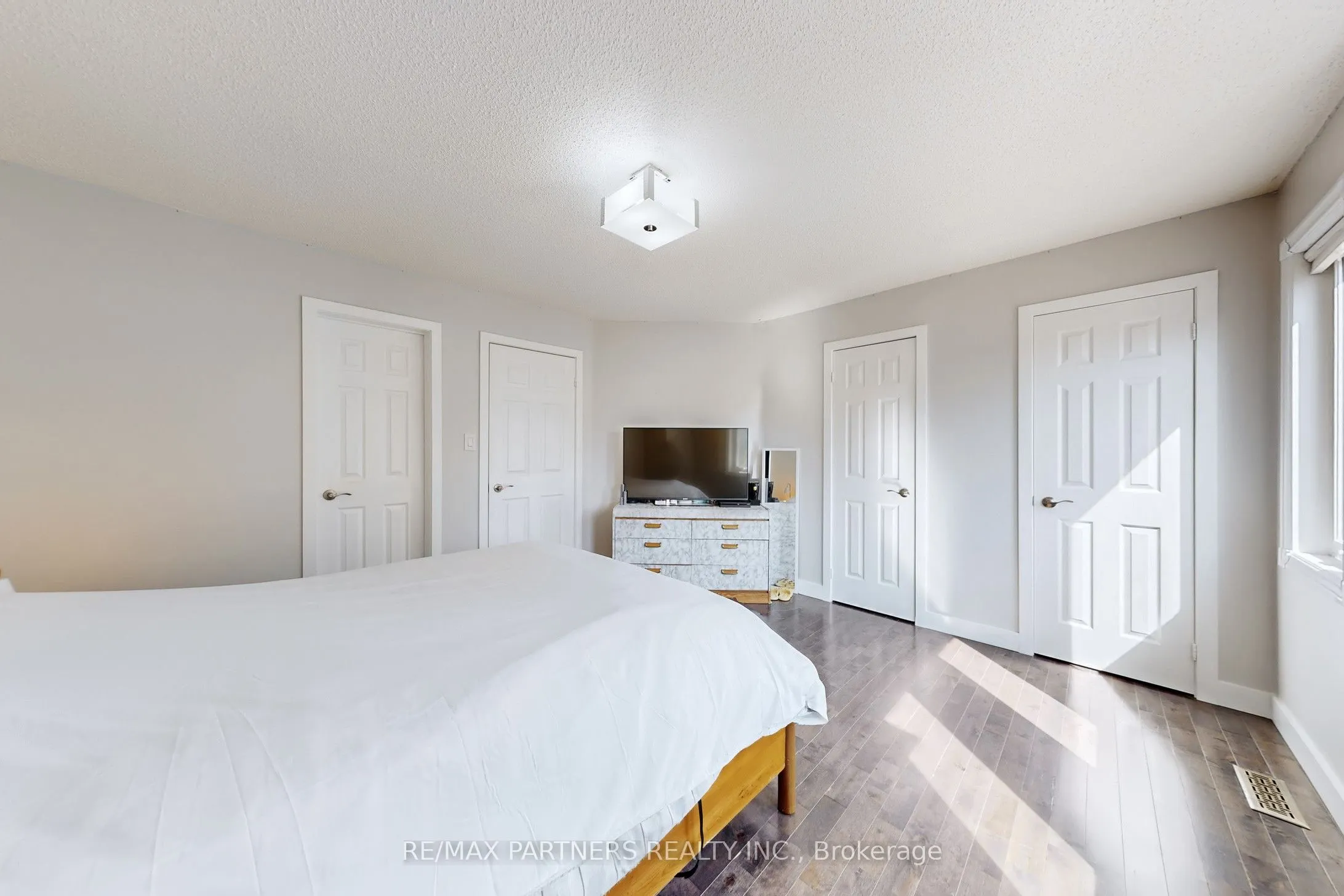 26 Sandfield Drive