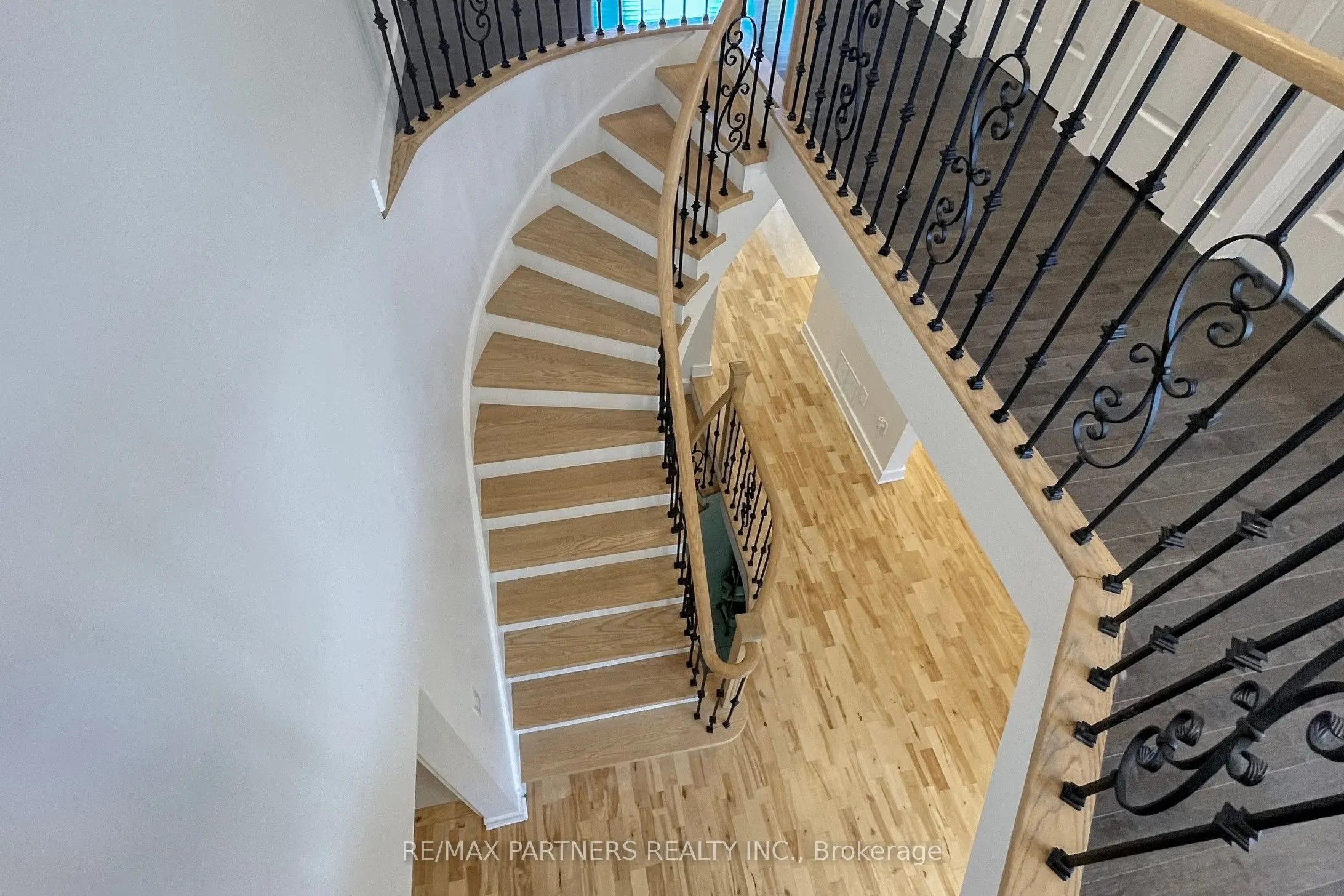 26 Sandfield Drive
