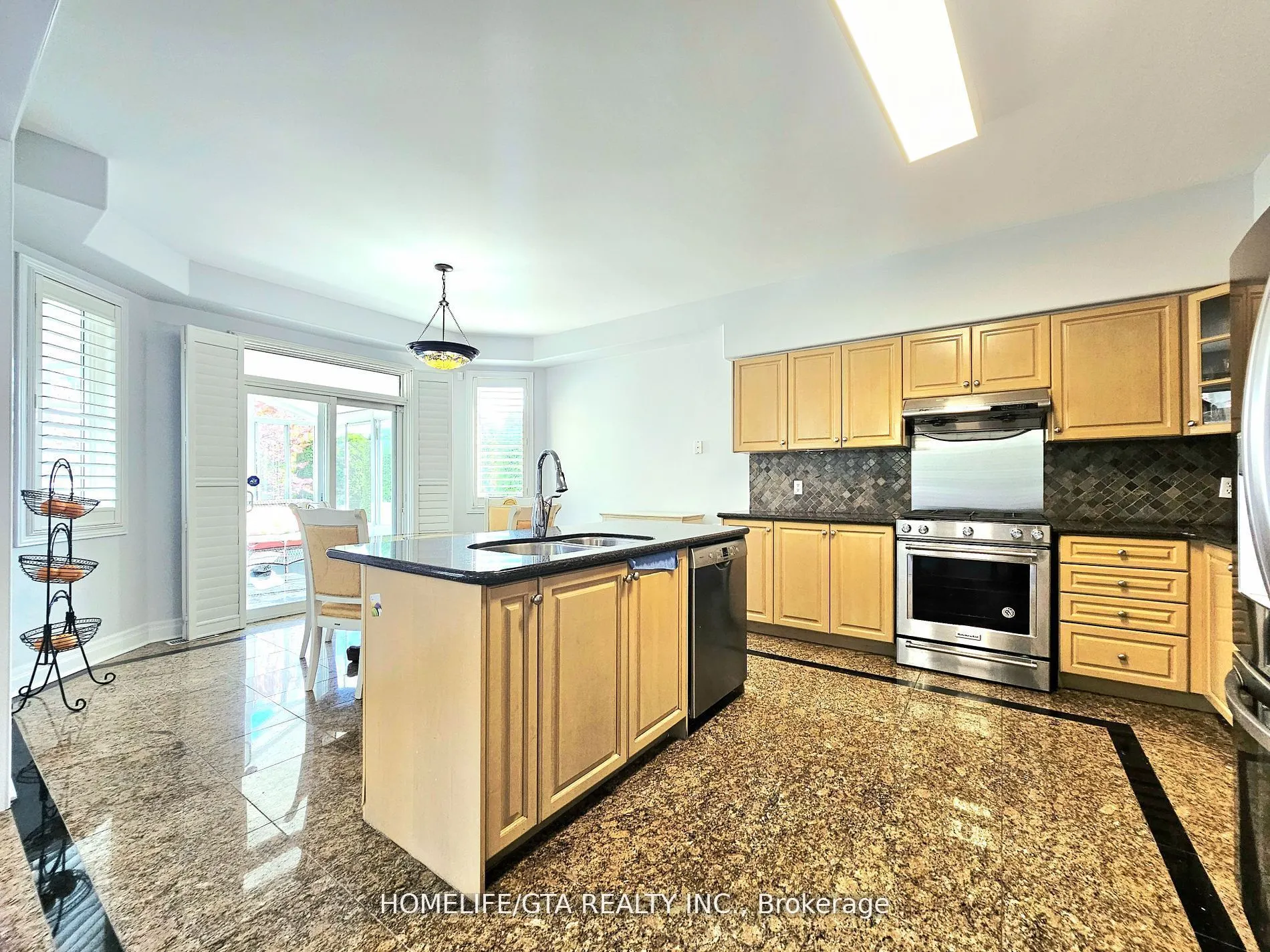 79 Worthing Avenue