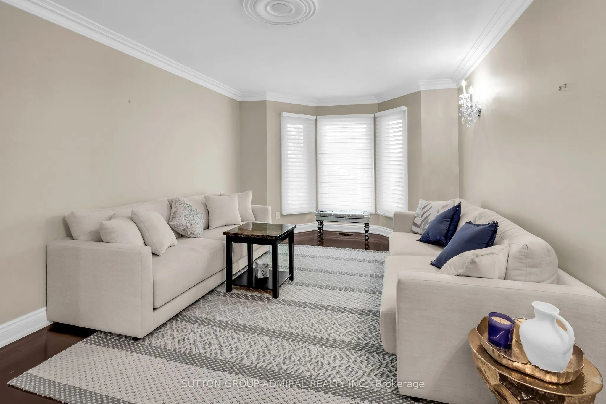 25 Grenadier Crescent