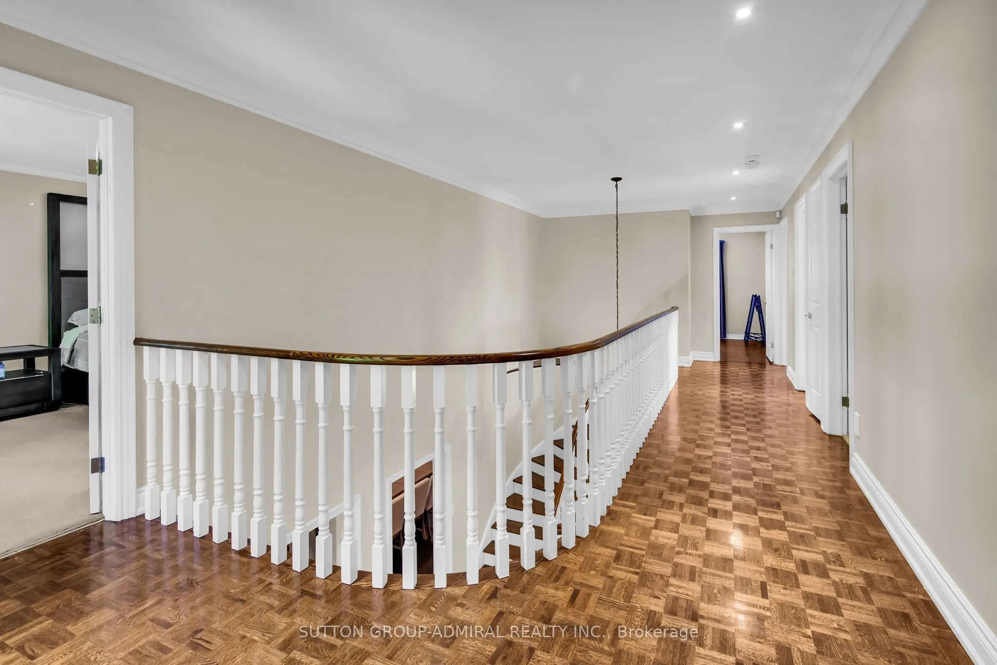 25 Grenadier Crescent