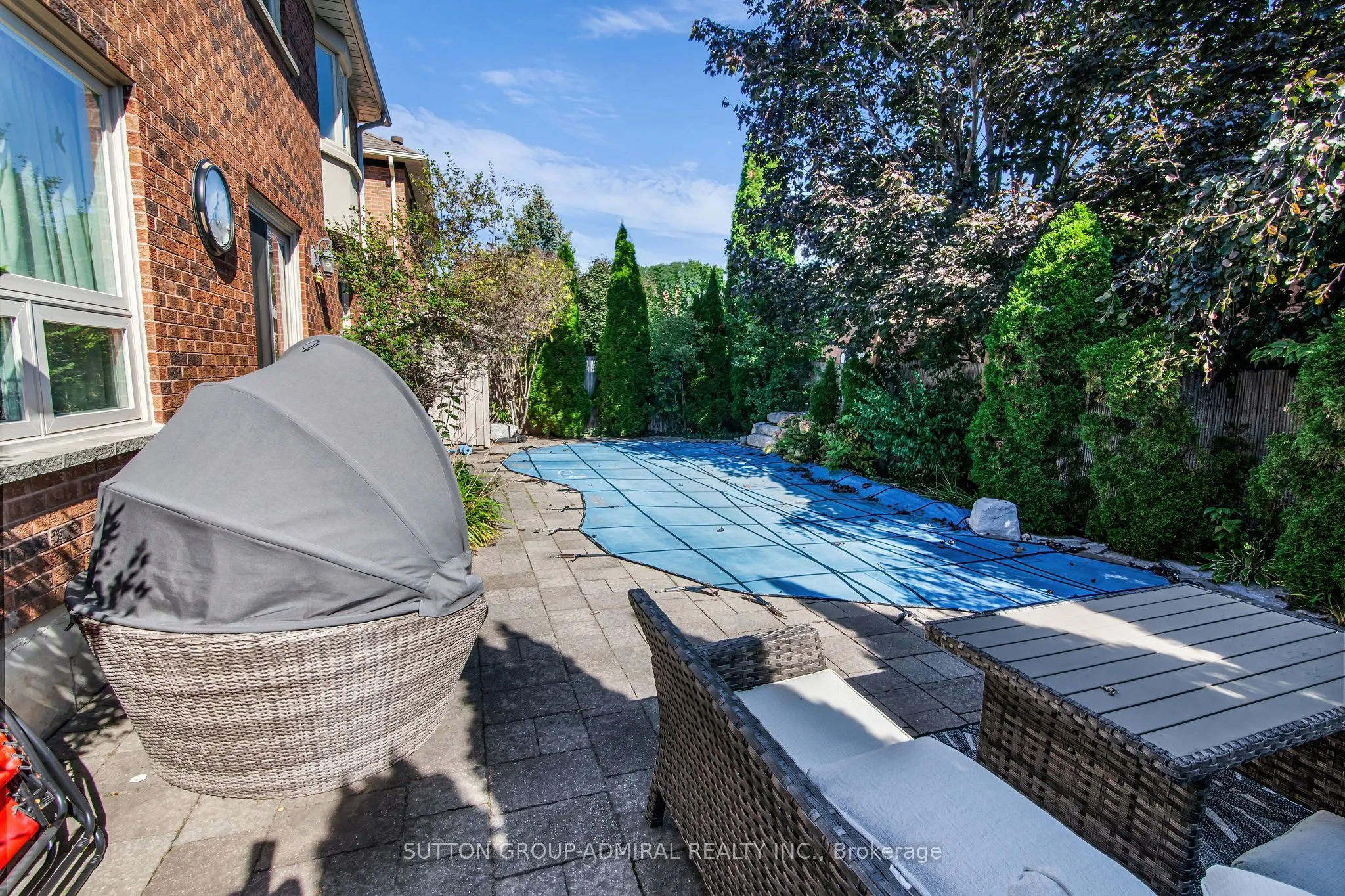 25 Grenadier Crescent