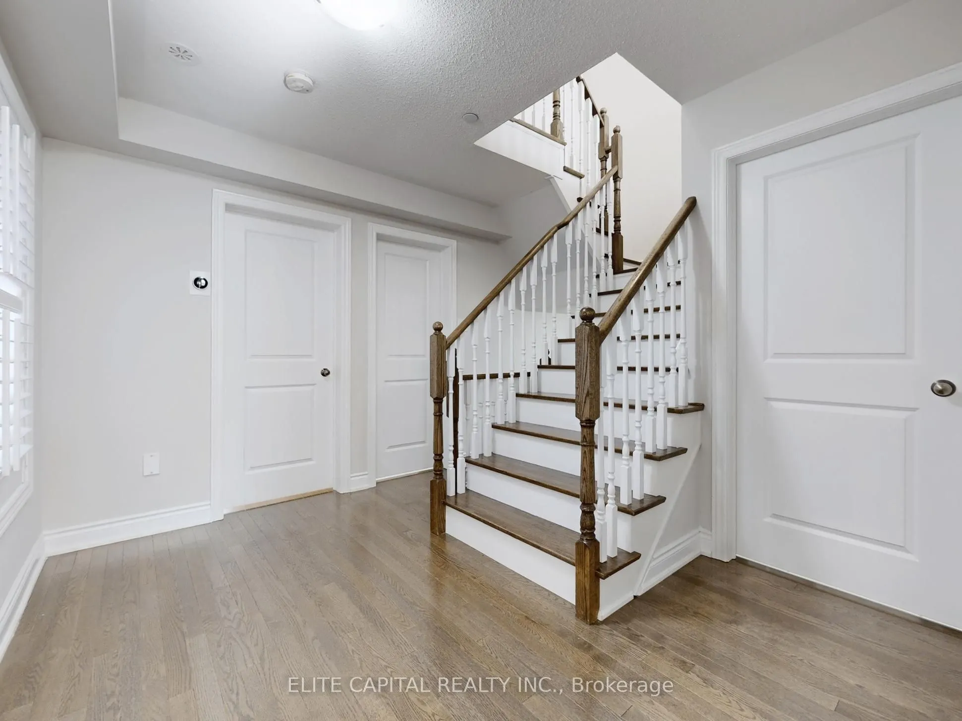 1331 Major Mackenzie Drive, #31