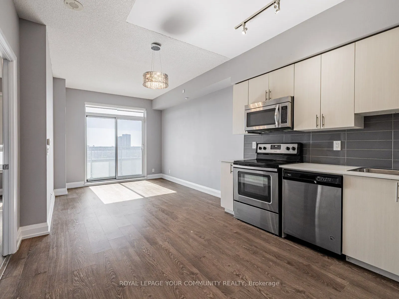 7890 Bathurst Street, #2106