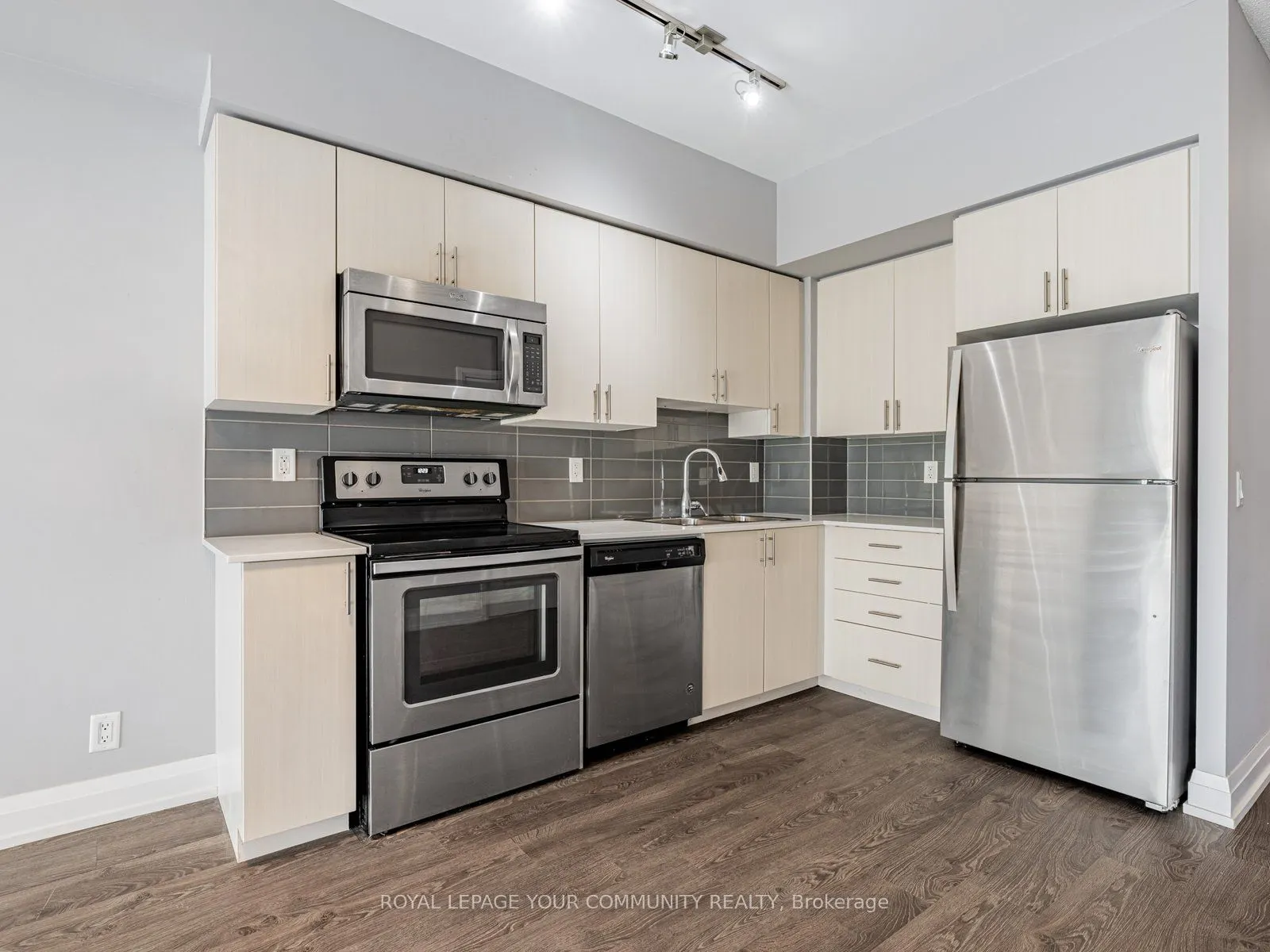 7890 Bathurst Street, #2106