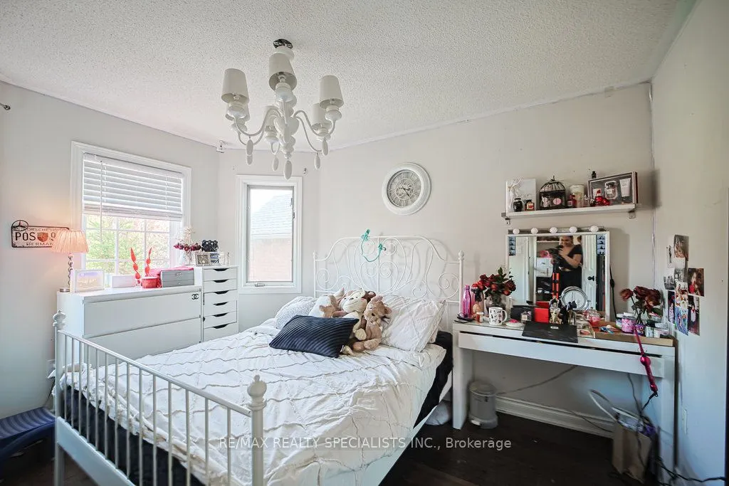 150 Widdifield Avenue