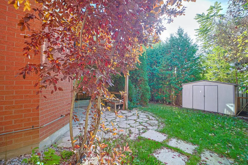 150 Widdifield Avenue