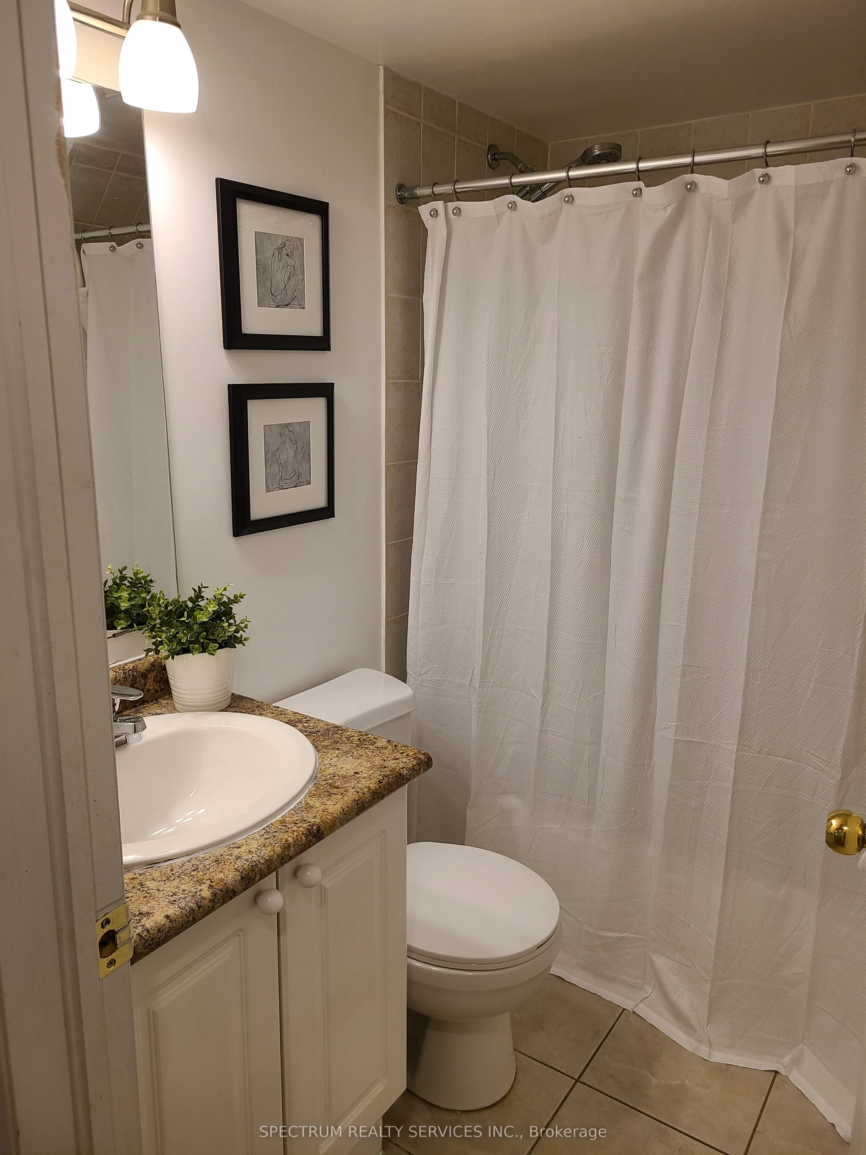 308 John Street, #203