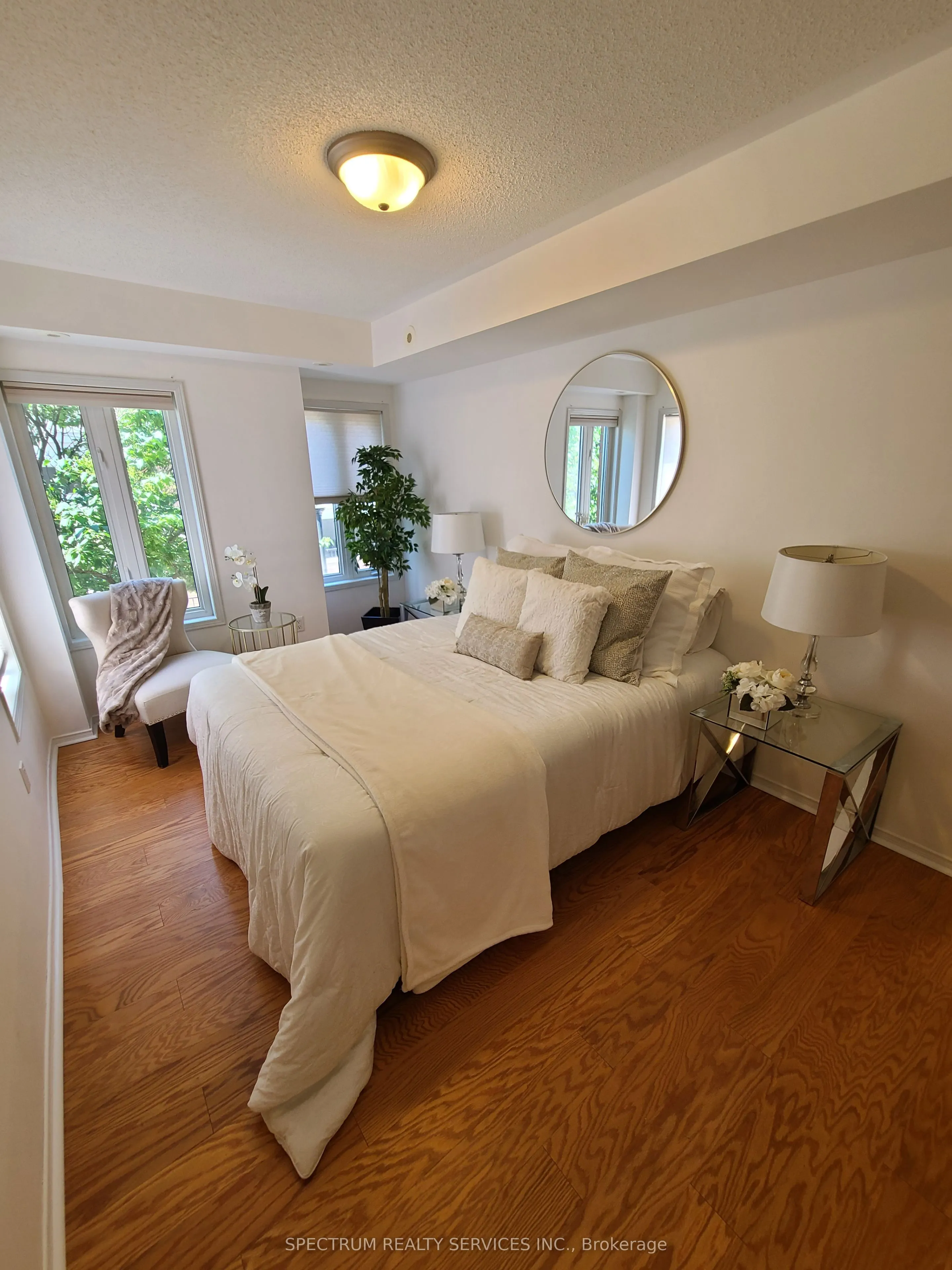 308 John Street, #203