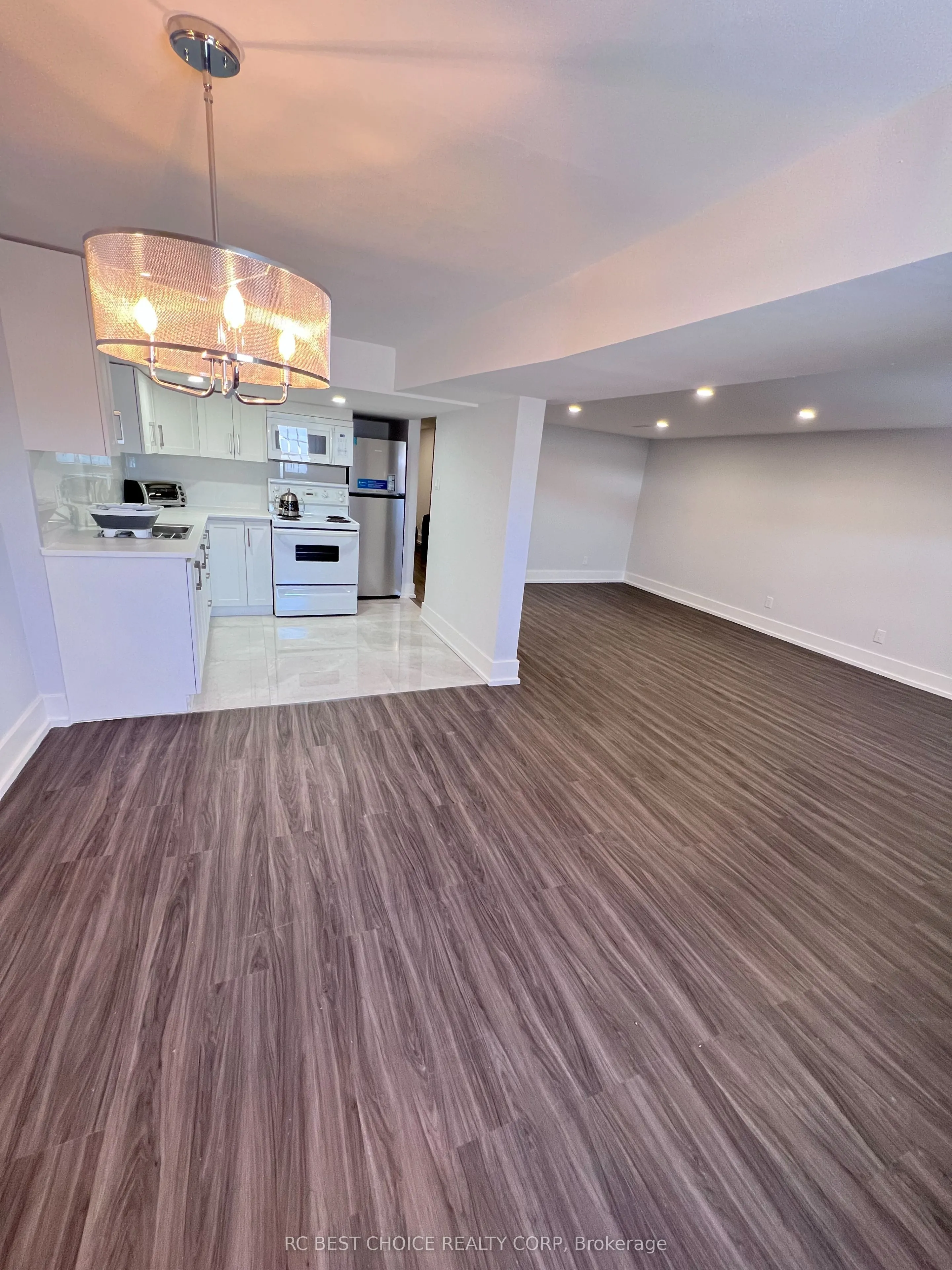 747 Botany Hill Crescent, #B
