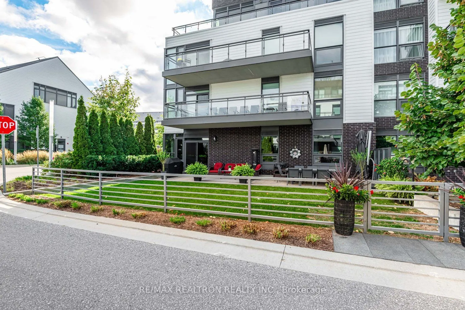 333 Sea Ray Avenue, #D124