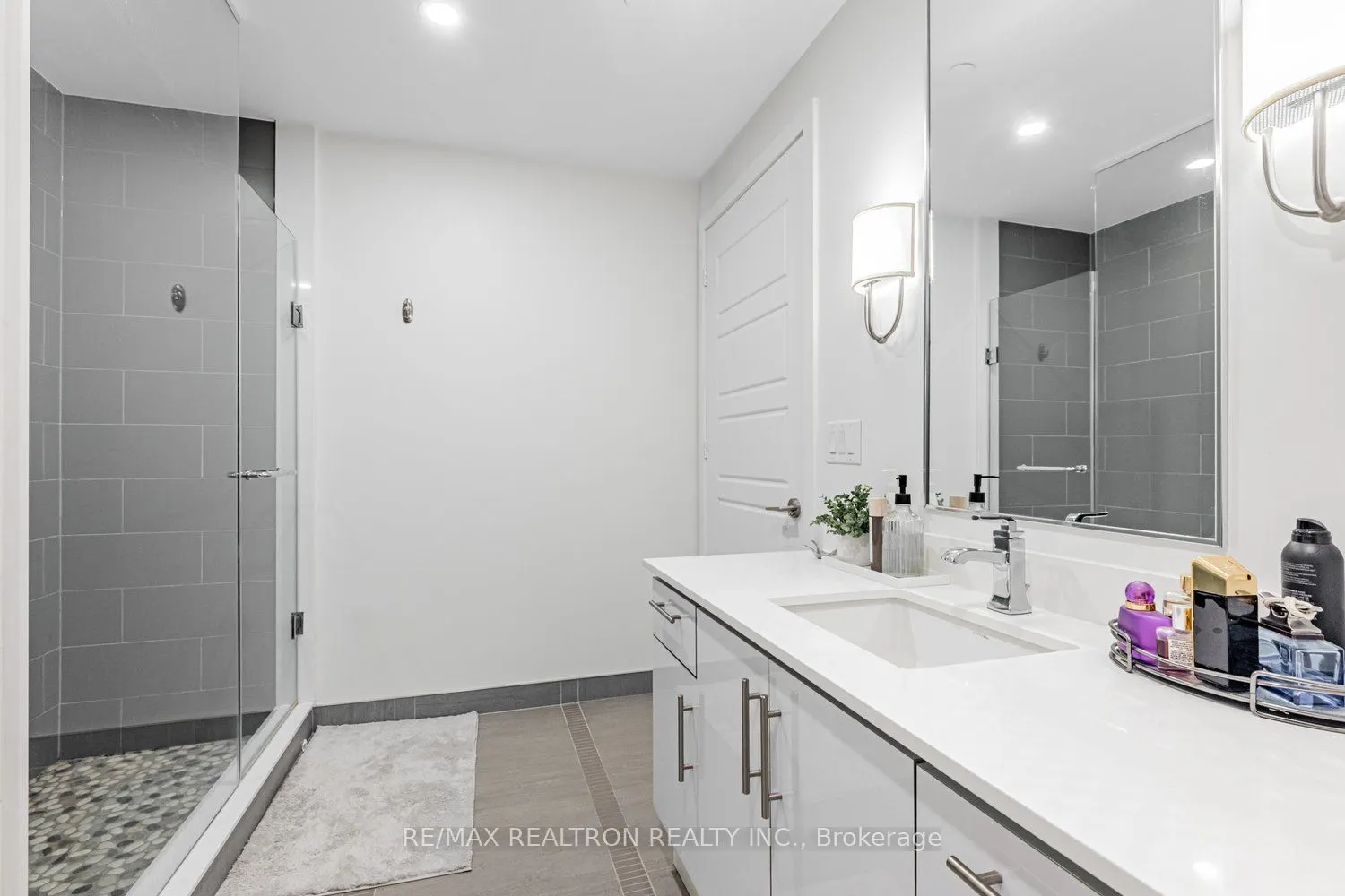 333 Sea Ray Avenue, #D124