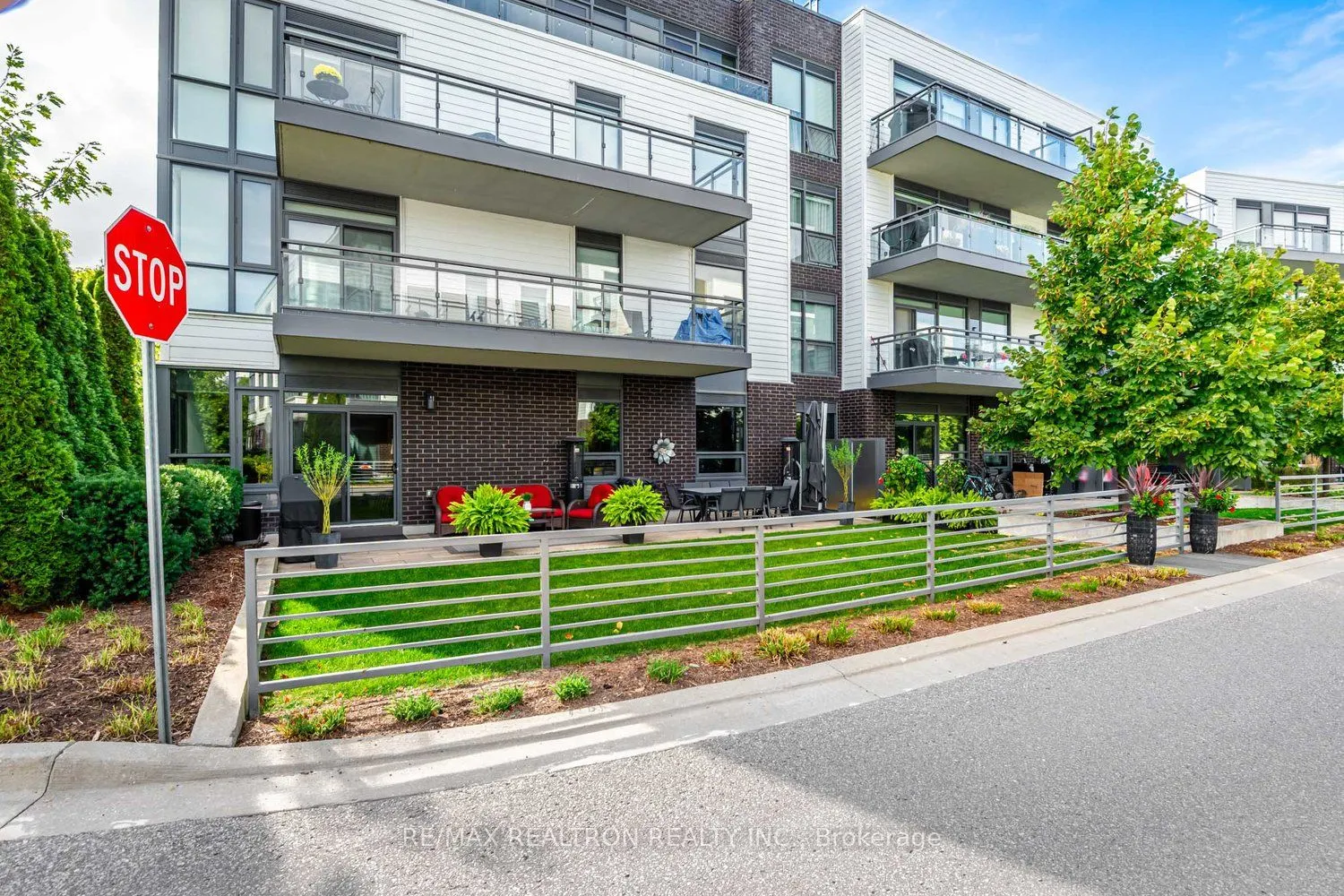 333 Sea Ray Avenue, #D124