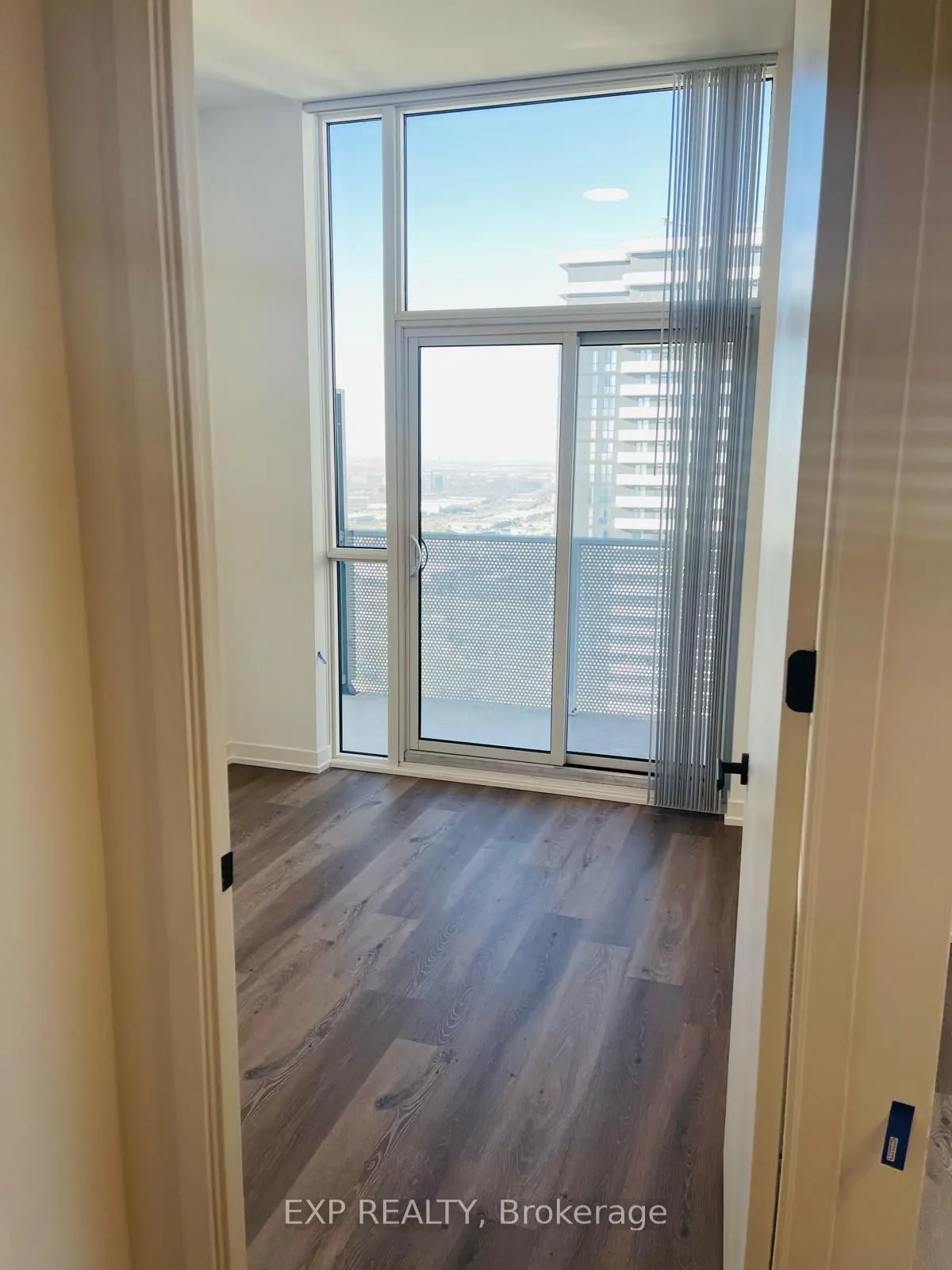 28 Interchange Way, #PH2