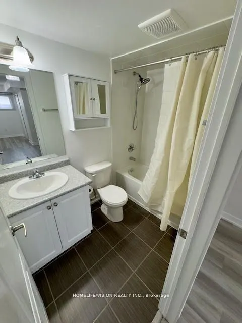 20 Westmeath Lane, #2327