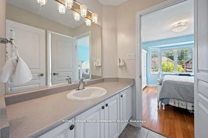 40 Barberry Crescent