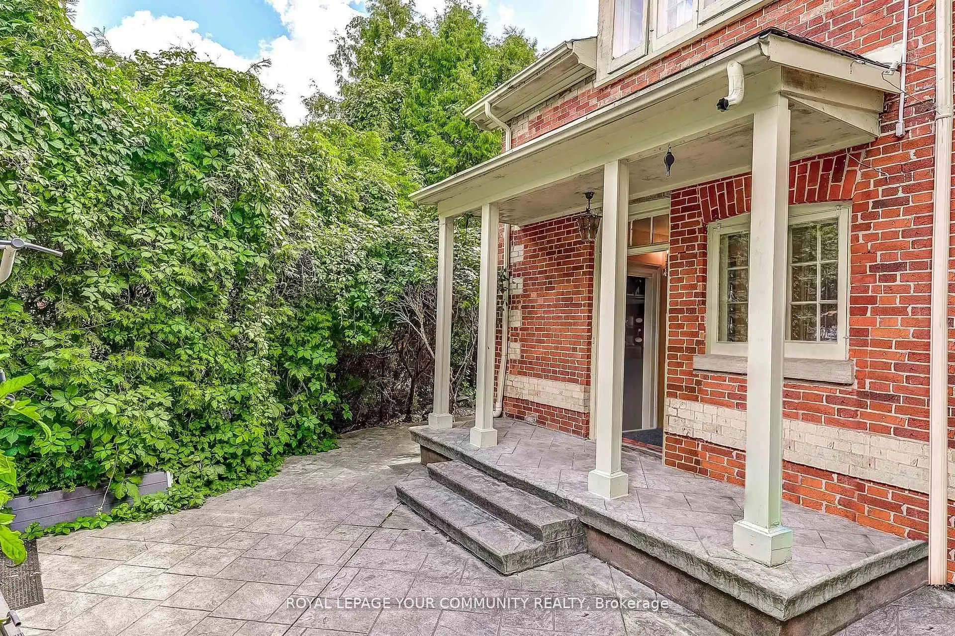54 Cricklewood Crescent
