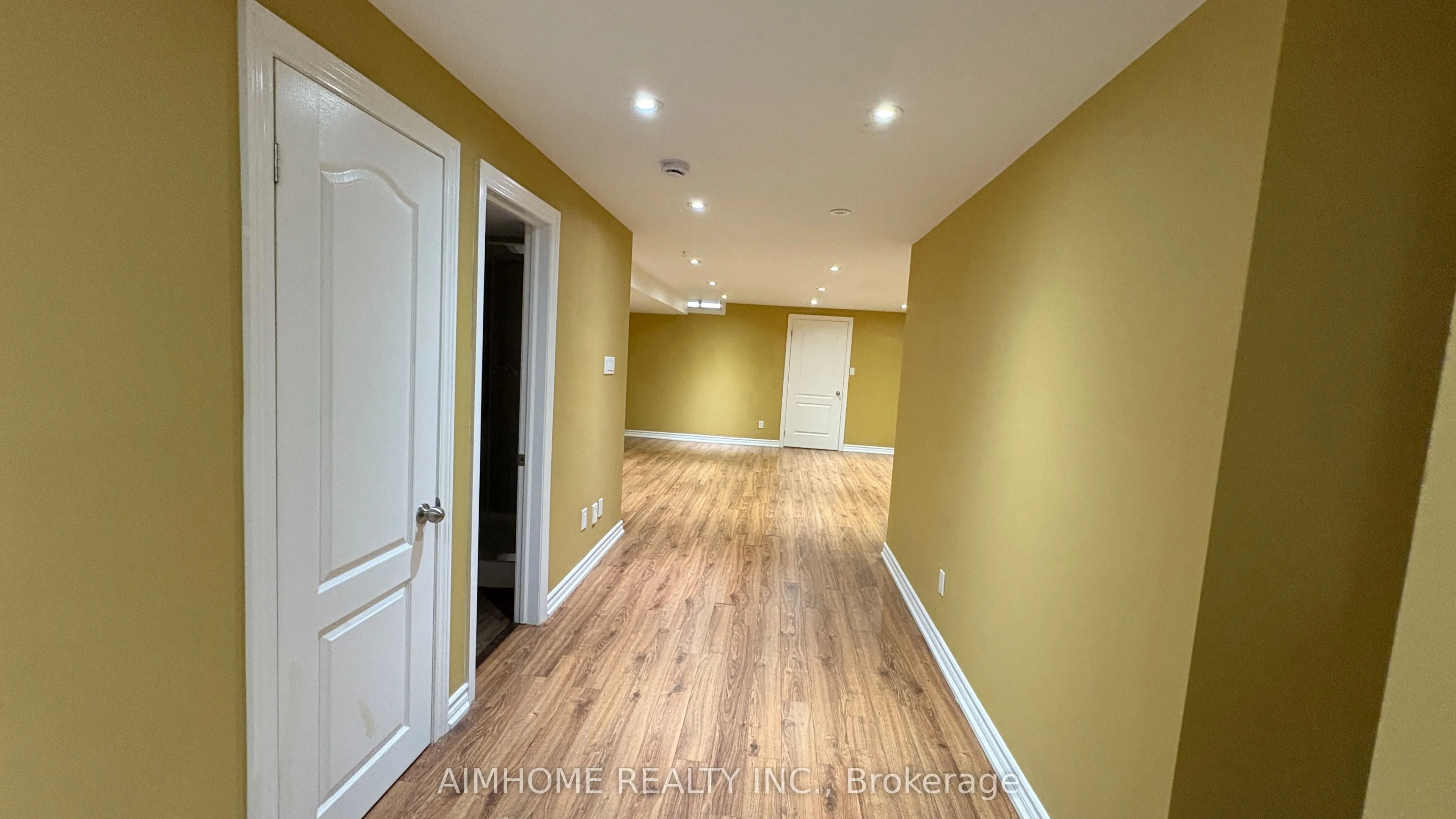 90 Briarhall Crescent