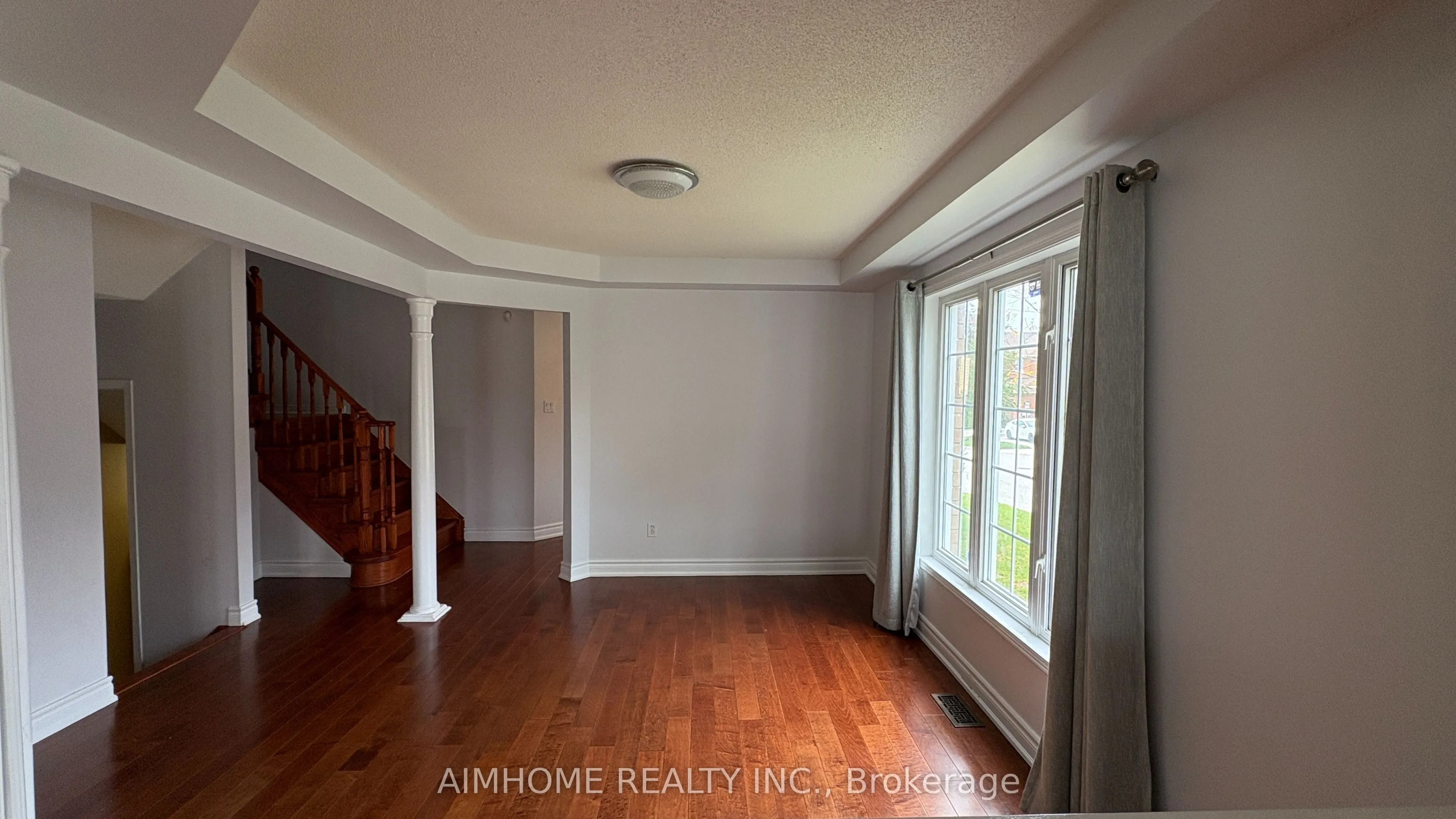 90 Briarhall Crescent