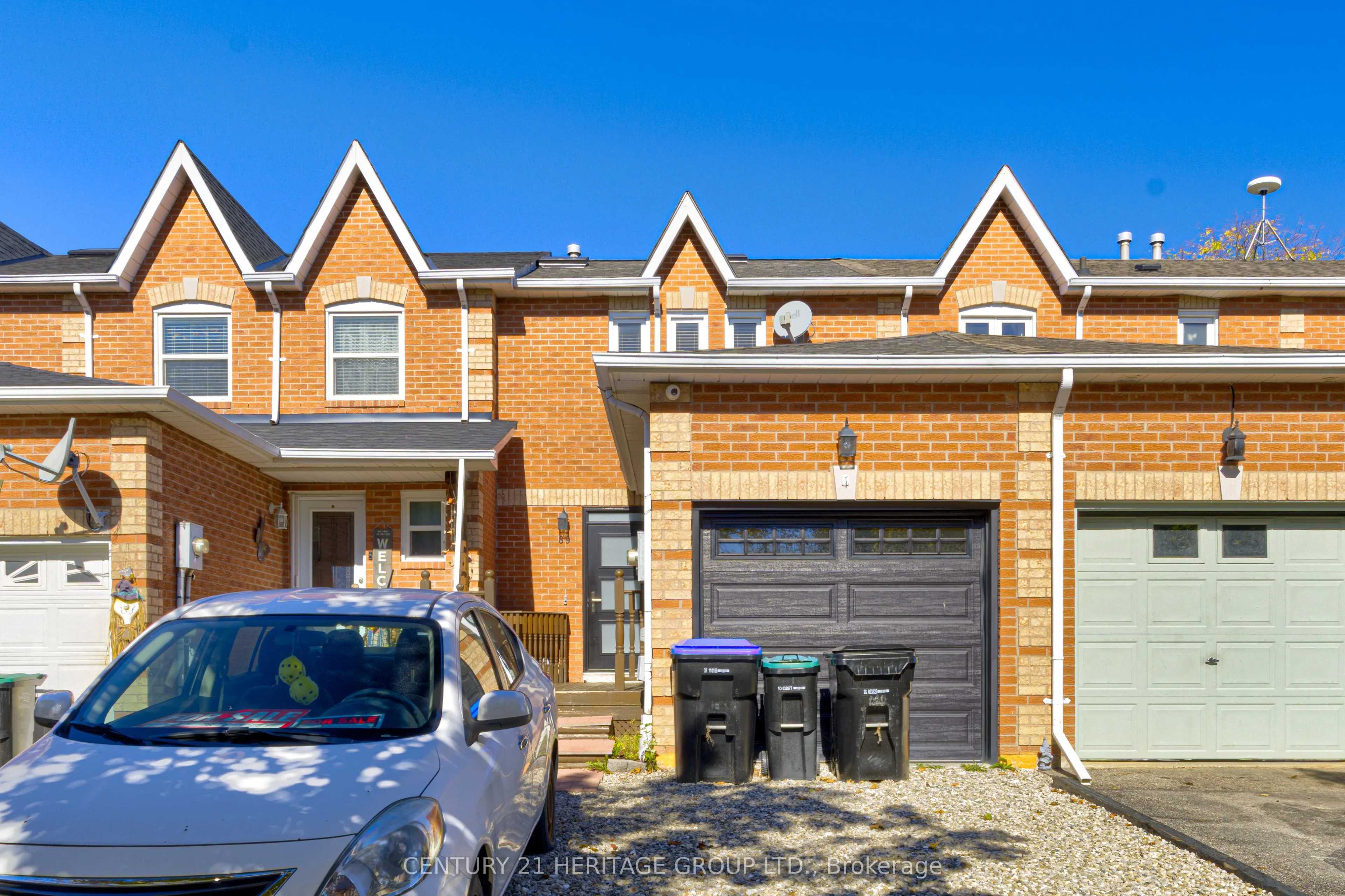 89 Potter Crescent