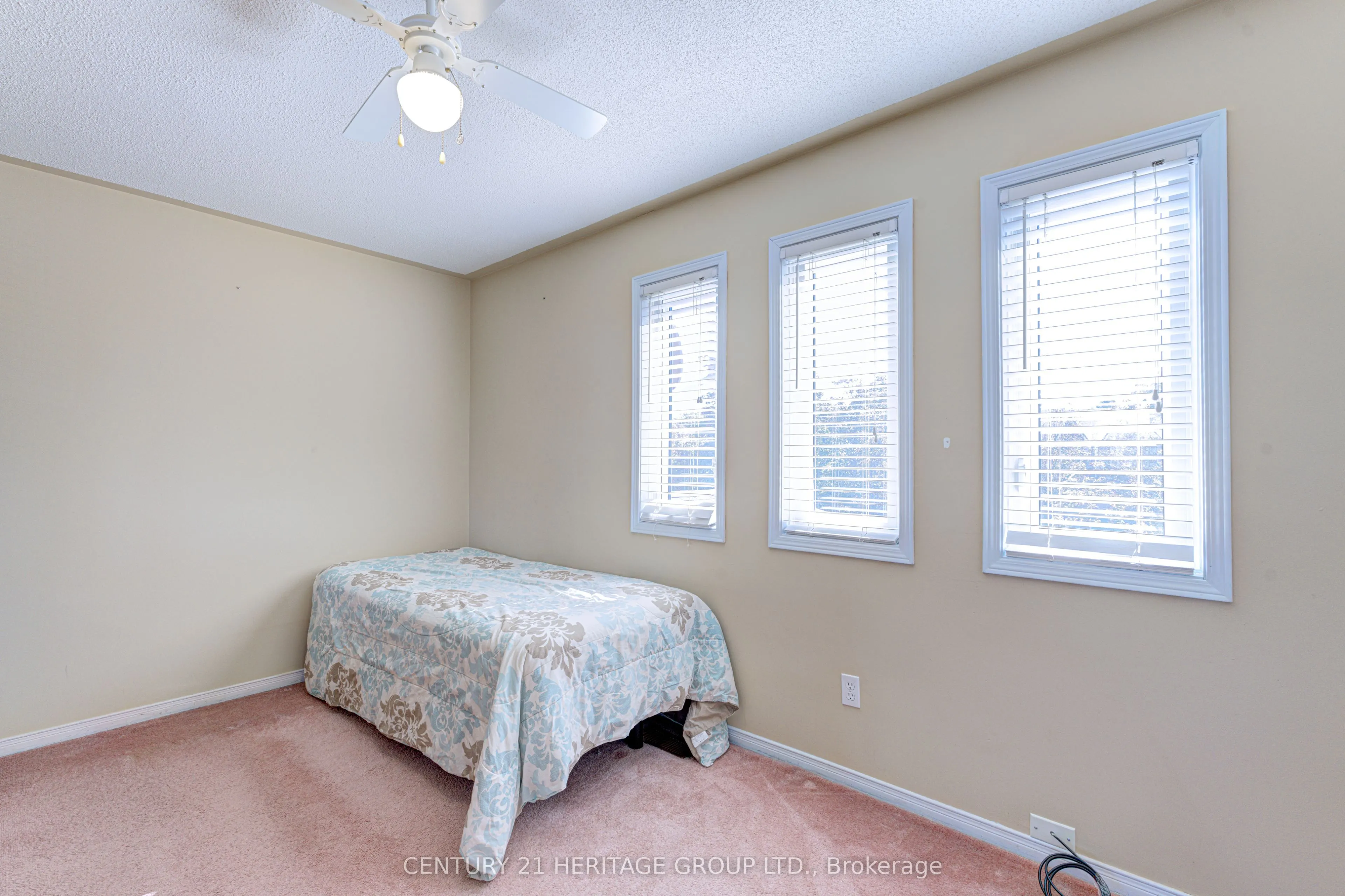 89 Potter Crescent
