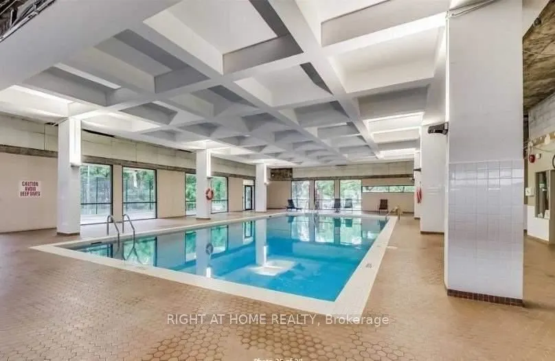 1 Royal Orchard Boulevard, #1107